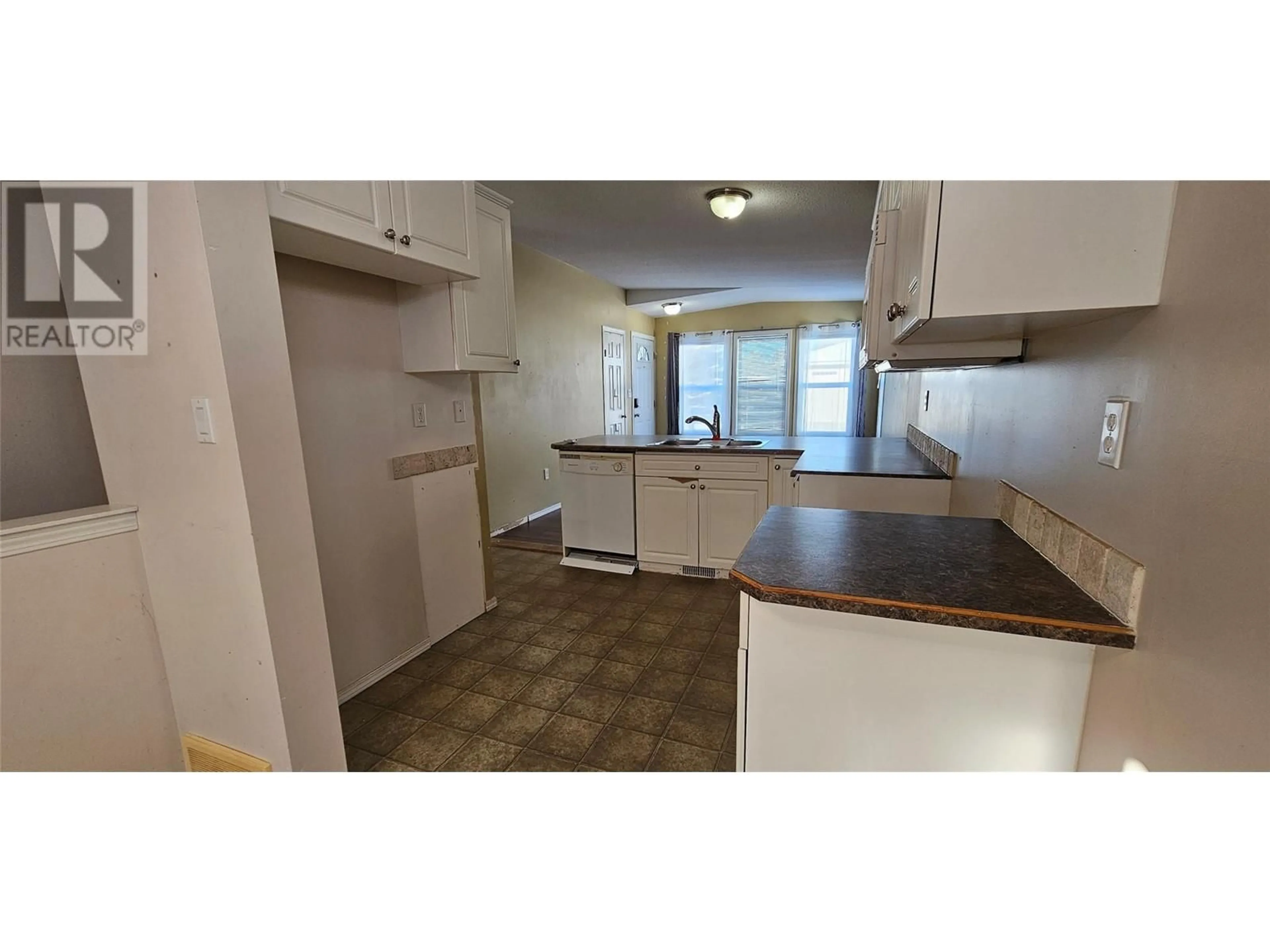 Standard kitchen, not visible floor, cottage for 4870 Emerald Avenue, Canal Flats British Columbia V0B1B0