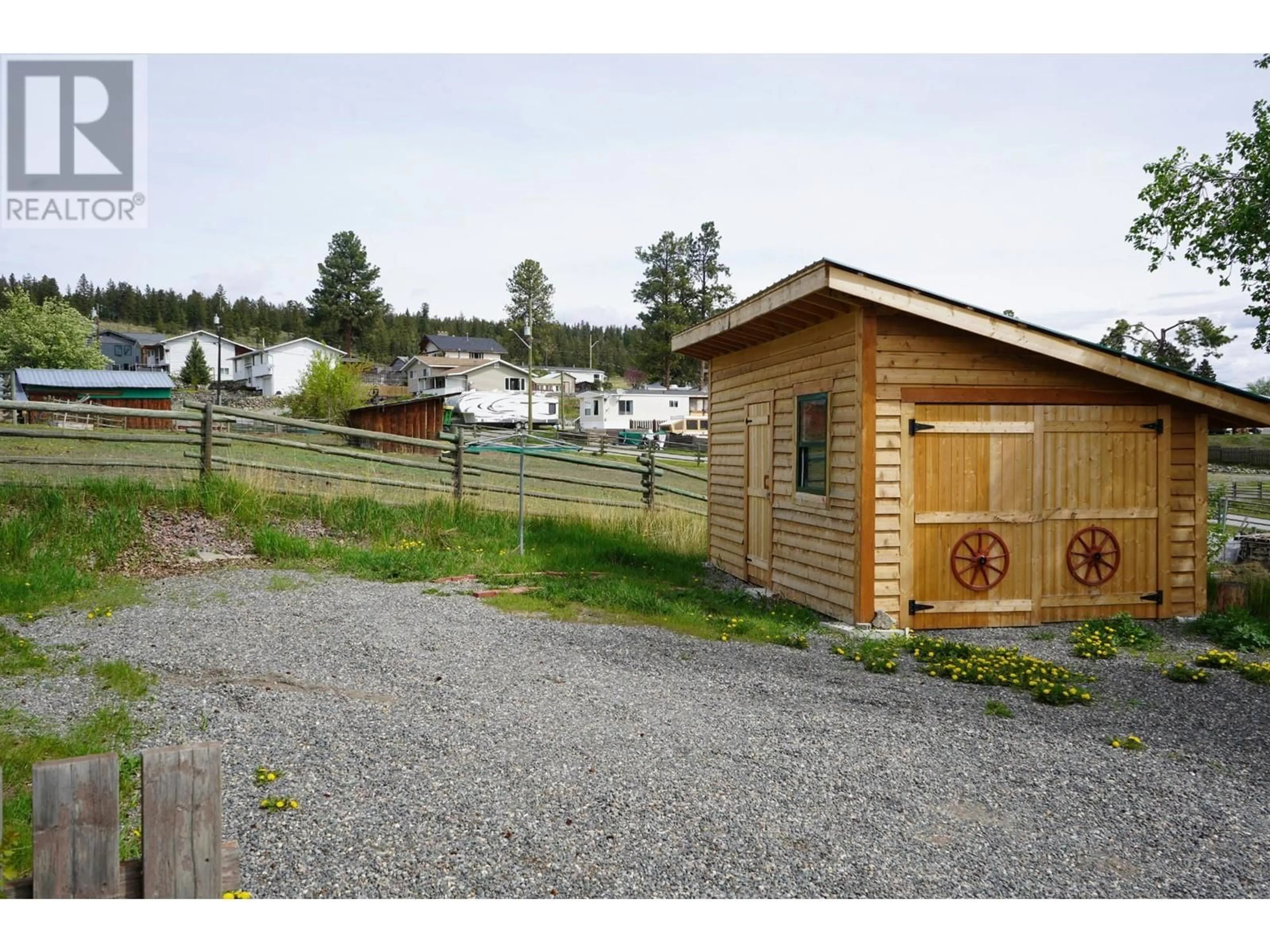 Shed for 1706 Frontage Road, Clinton British Columbia V0K1K0