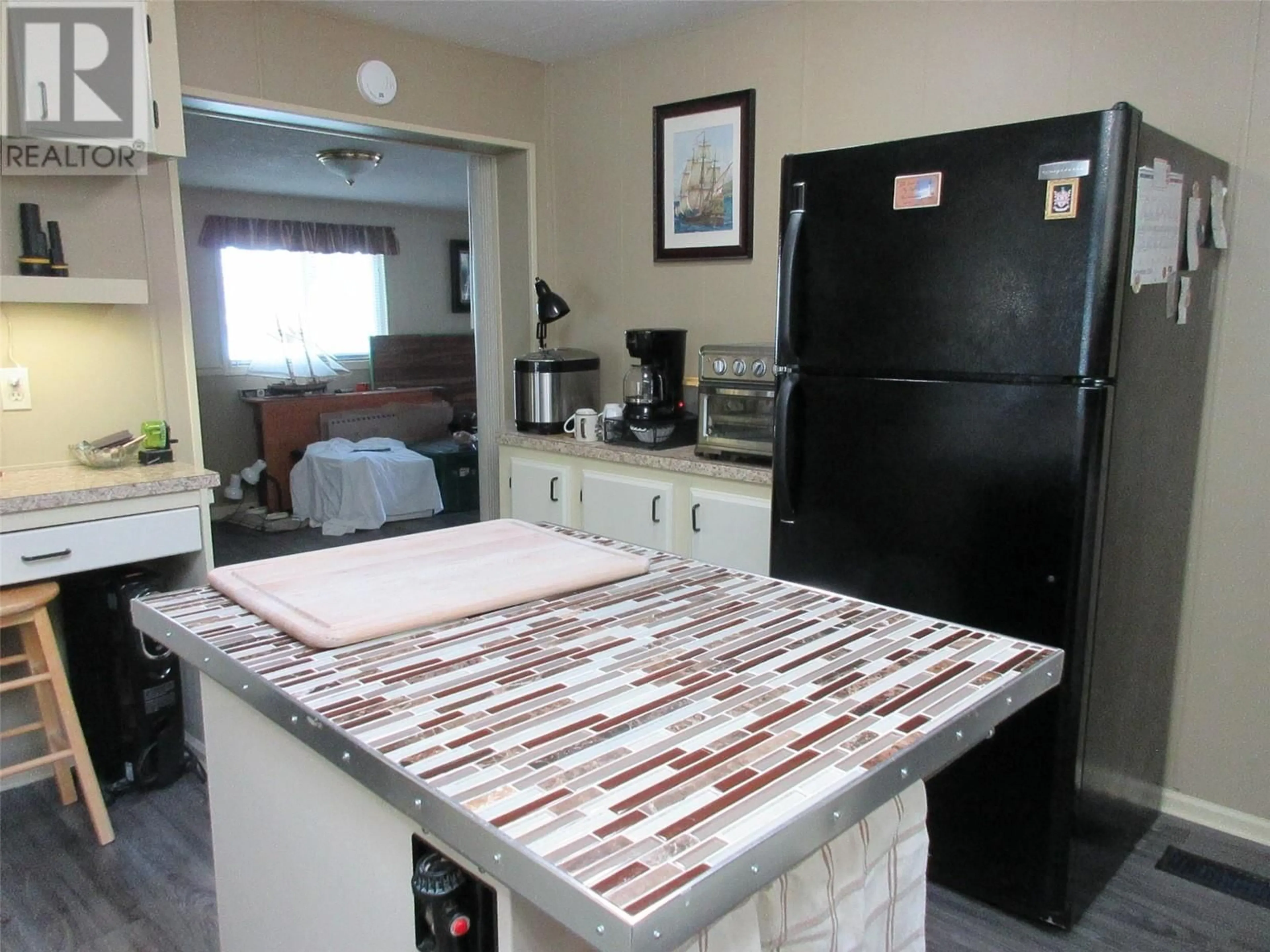 Kitchen, ceramic floors, cottage for 254 Highway 8 Highway Unit# 25B, Merritt British Columbia V1K1M7