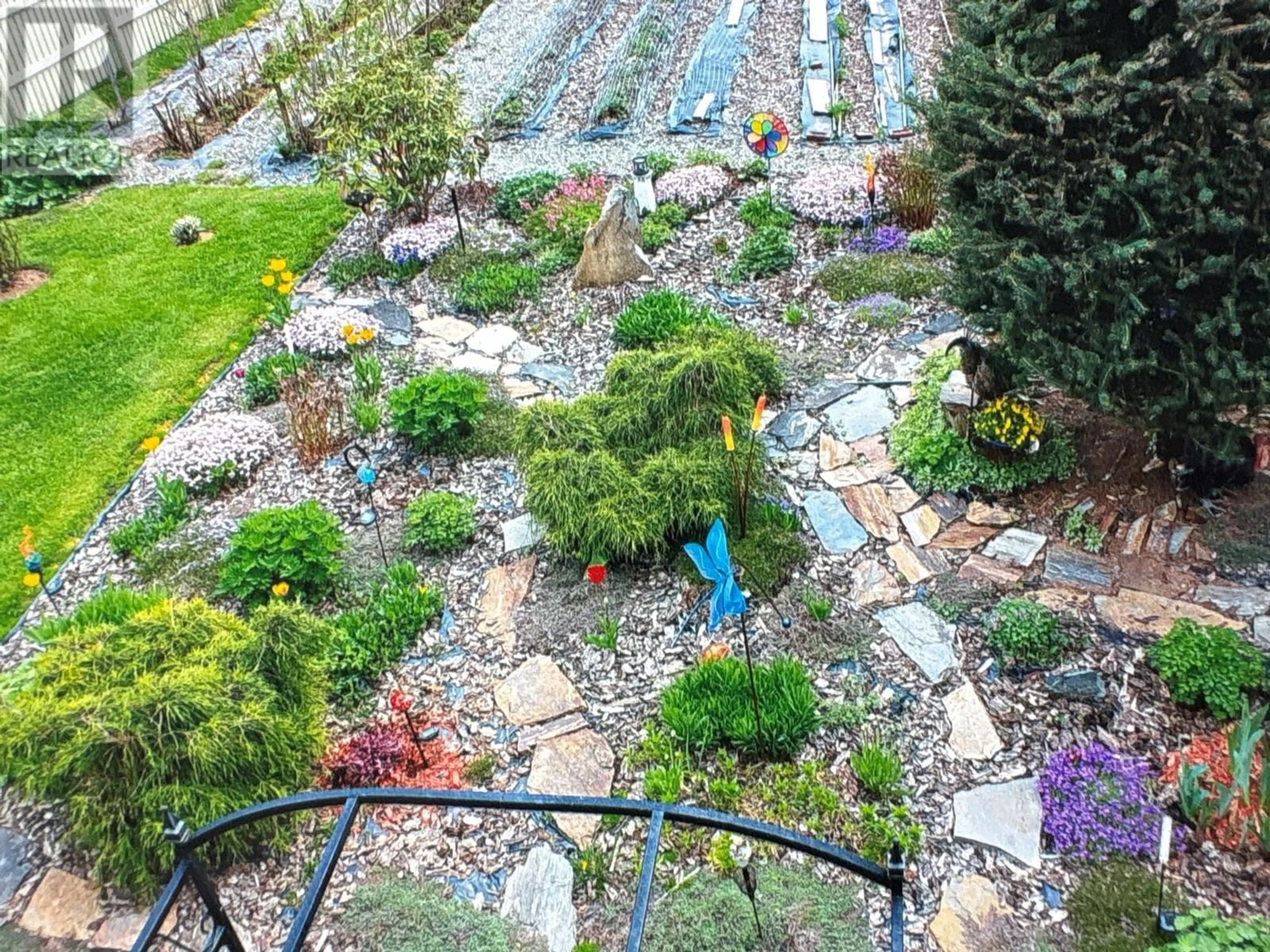 Patio, the fenced backyard for 516 7TH Street, Kaslo British Columbia V0G1M0