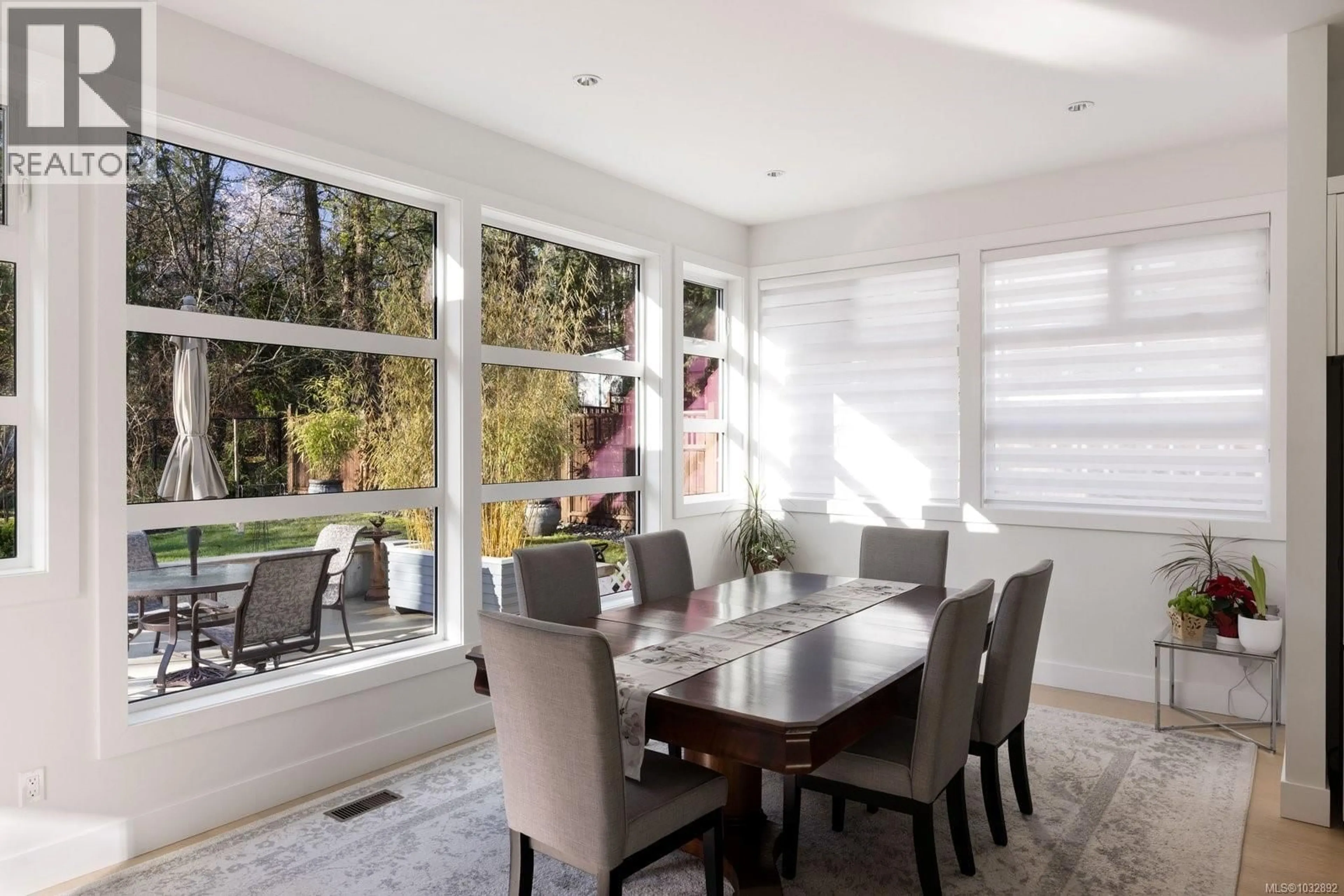 Dining room, unknown for 10965 MADRONA DRIVE, North Saanich British Columbia V8L5R7