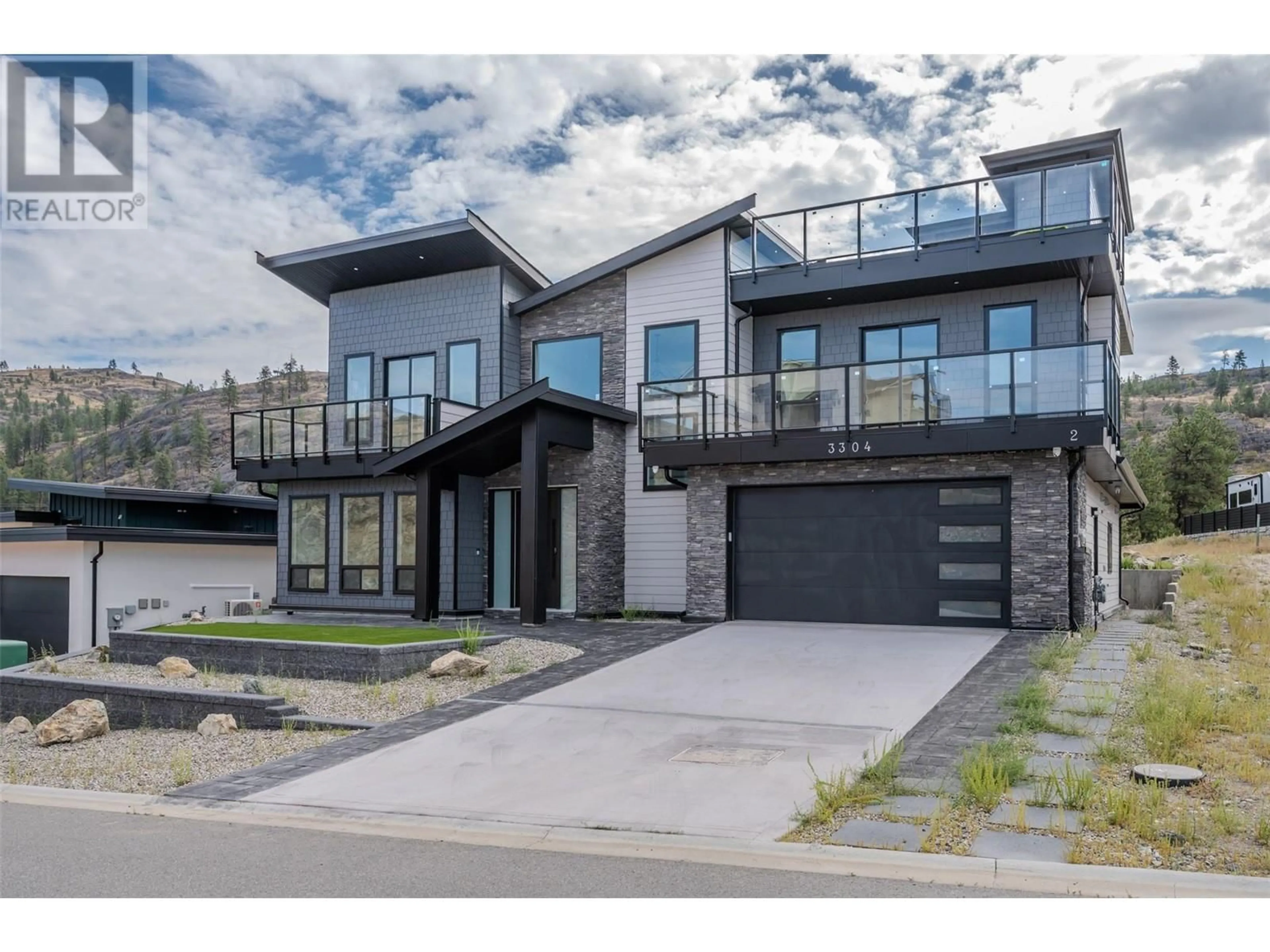 Frontside or backside of a home, mountain for 3304 EVERGREEN Drive, Penticton British Columbia V2A9A9