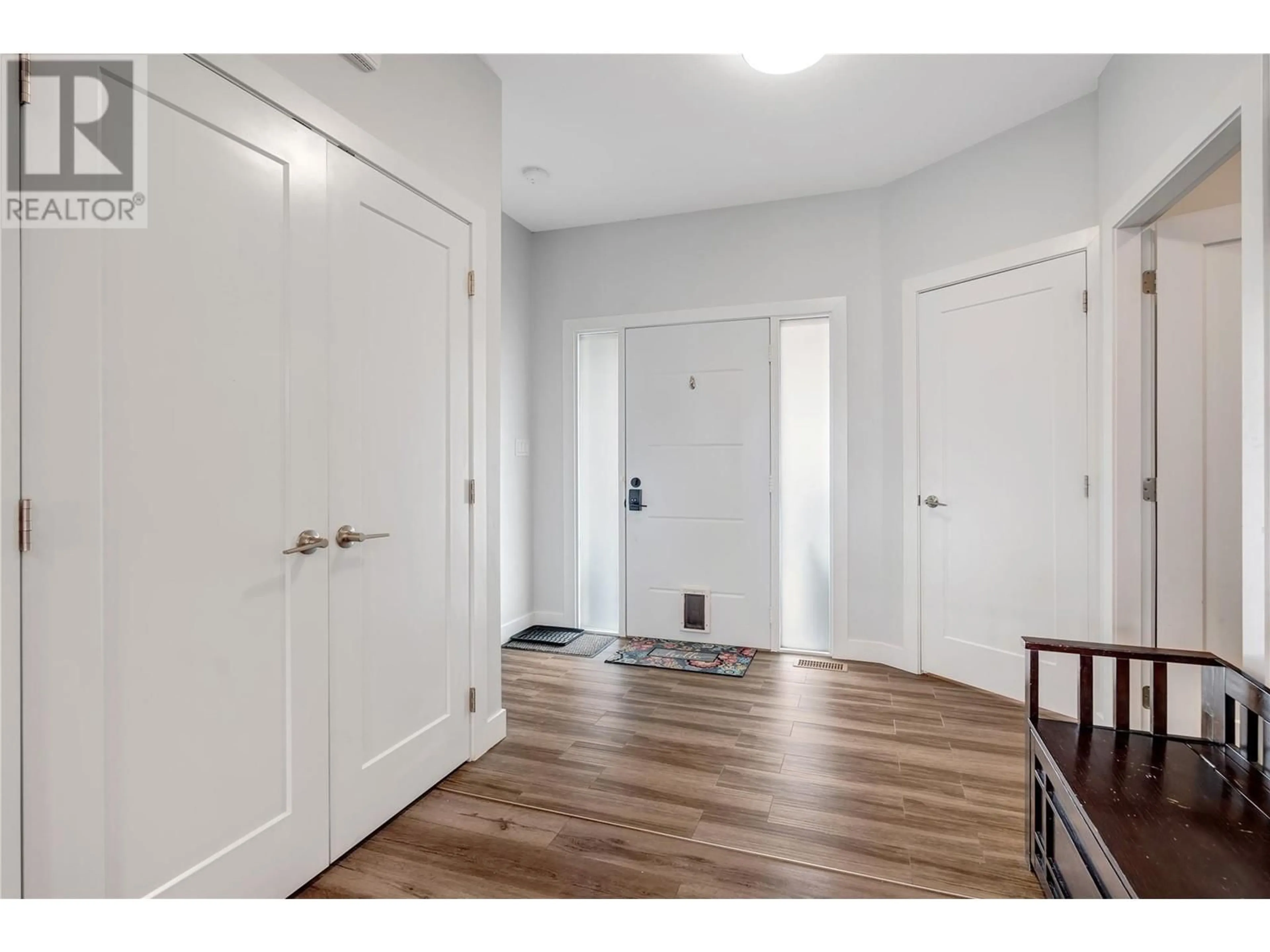 Indoor entryway, wood floors for 8752 Palmer Place, Summerland British Columbia V0H1Z2