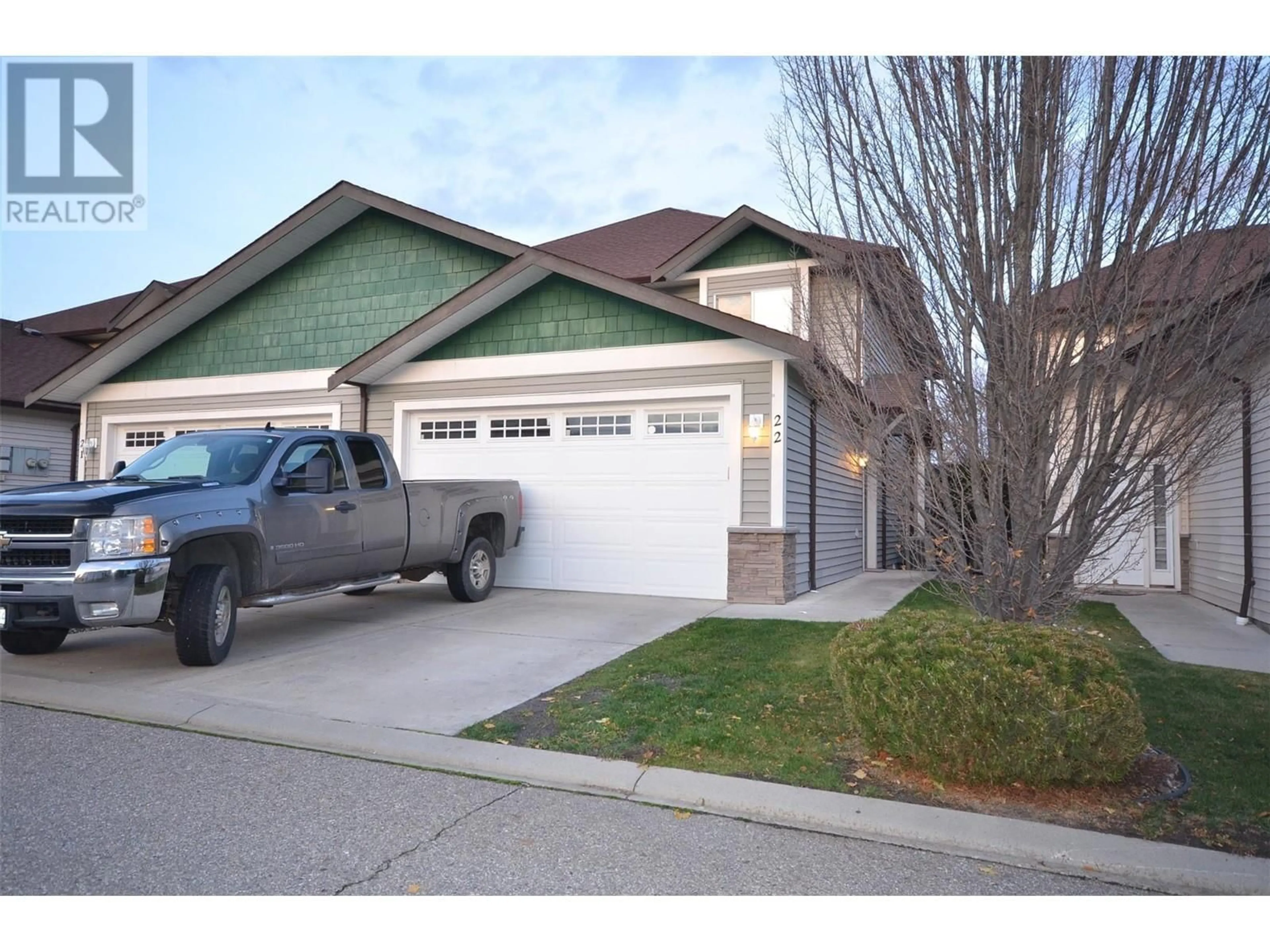 Frontside or backside of a home, the street view for 100 Palmer Road Unit# 22, Vernon British Columbia V1H2H8