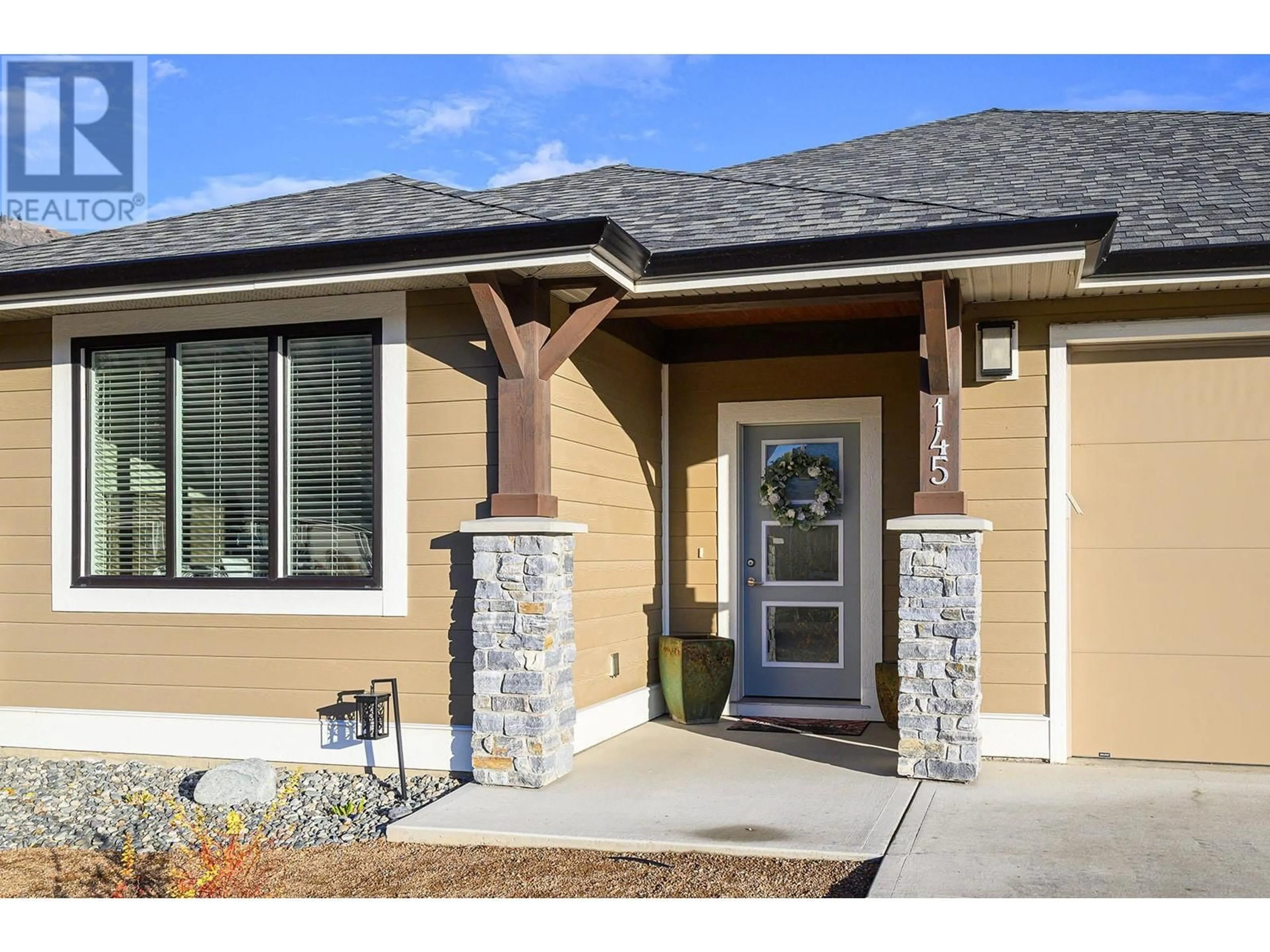 Home with vinyl exterior material for 641 SHUSWAP  E Road Unit# 145, Kamloops British Columbia V2H0E2