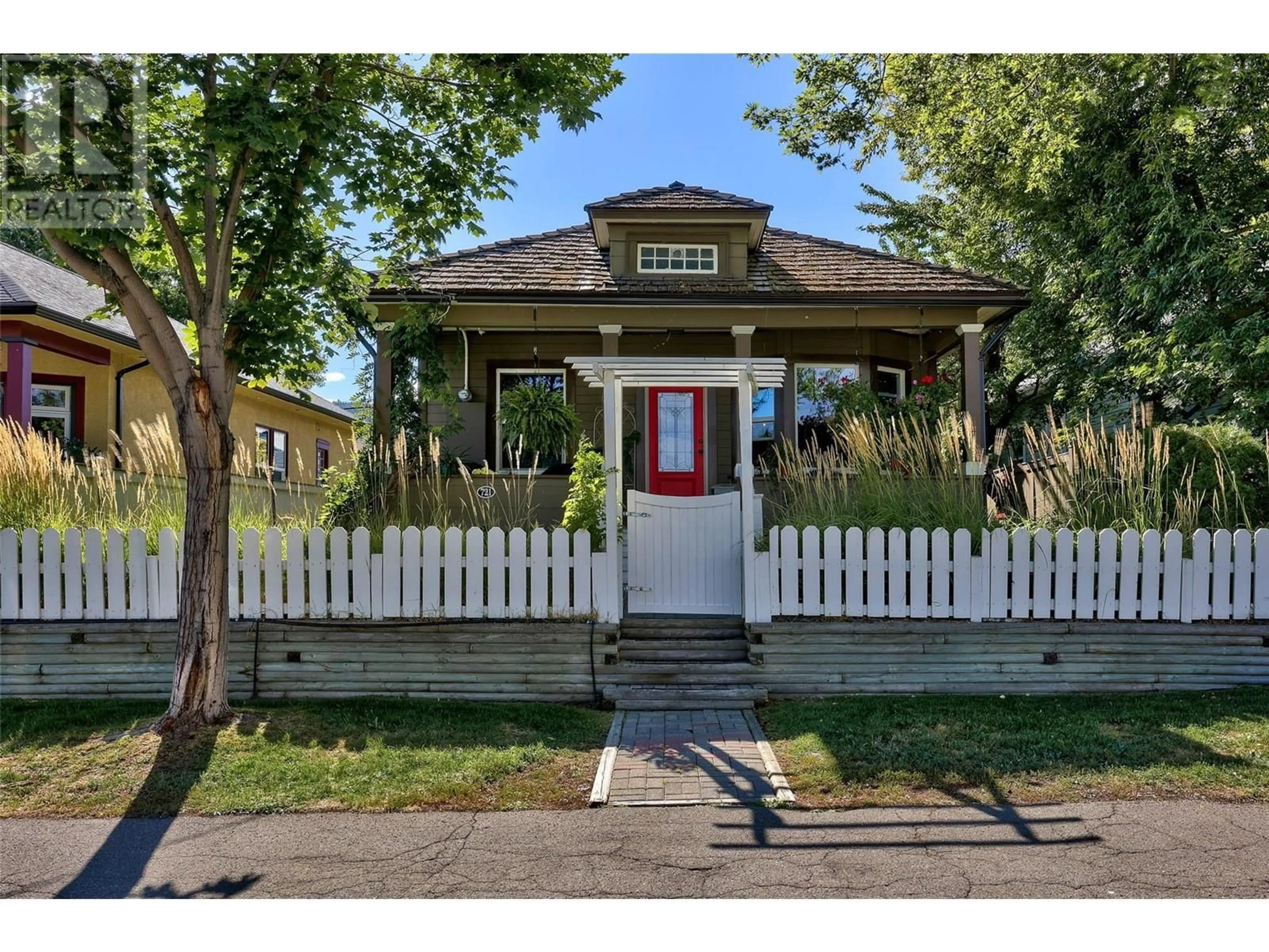 Frontside or backside of a home, cottage for 721 ST PAUL Street, Kamloops British Columbia V2C2K3