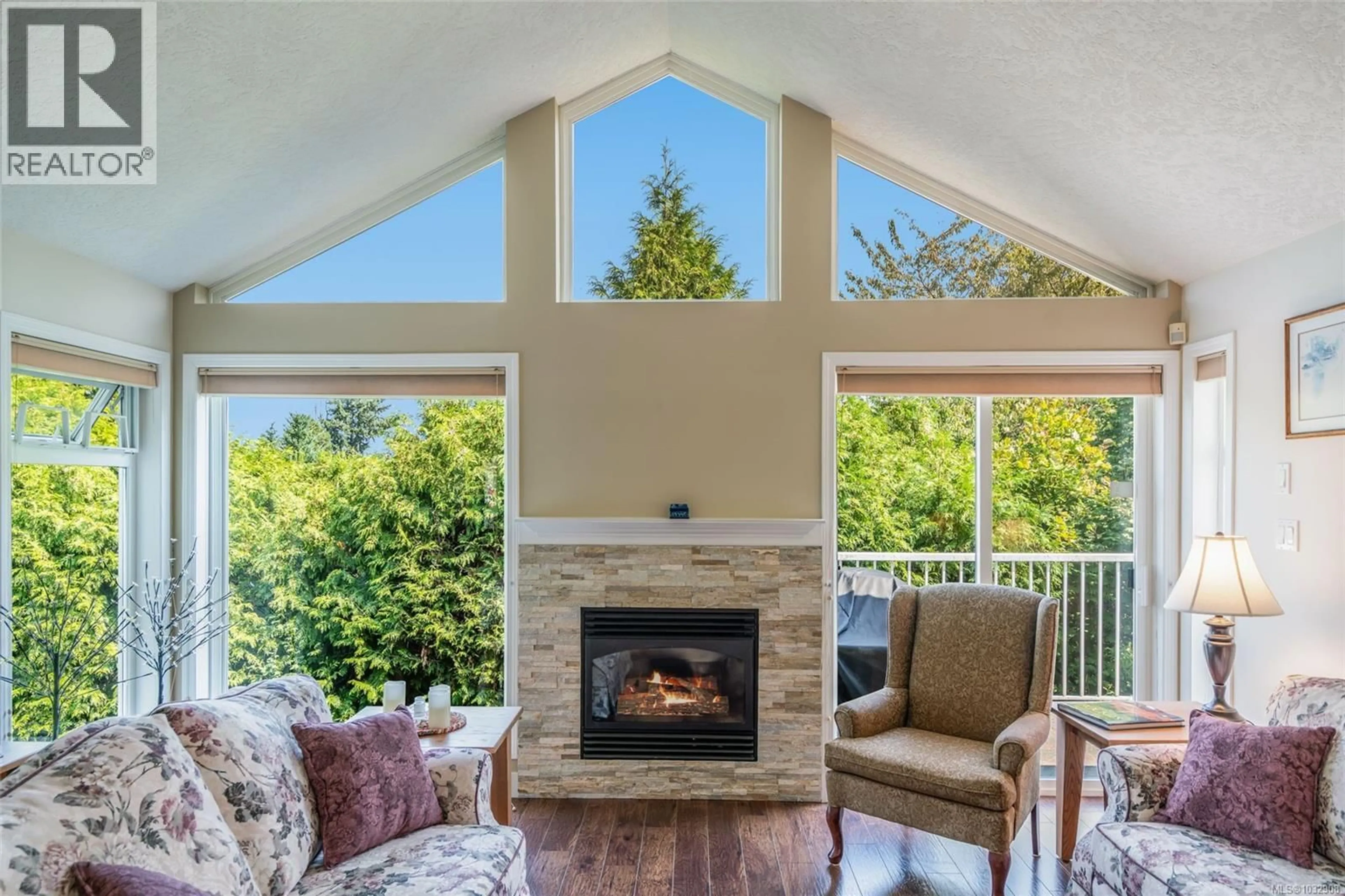 Living room with furniture, unknown for 12 - 571 BRADLEY STREET, Nanaimo British Columbia V9S1B9