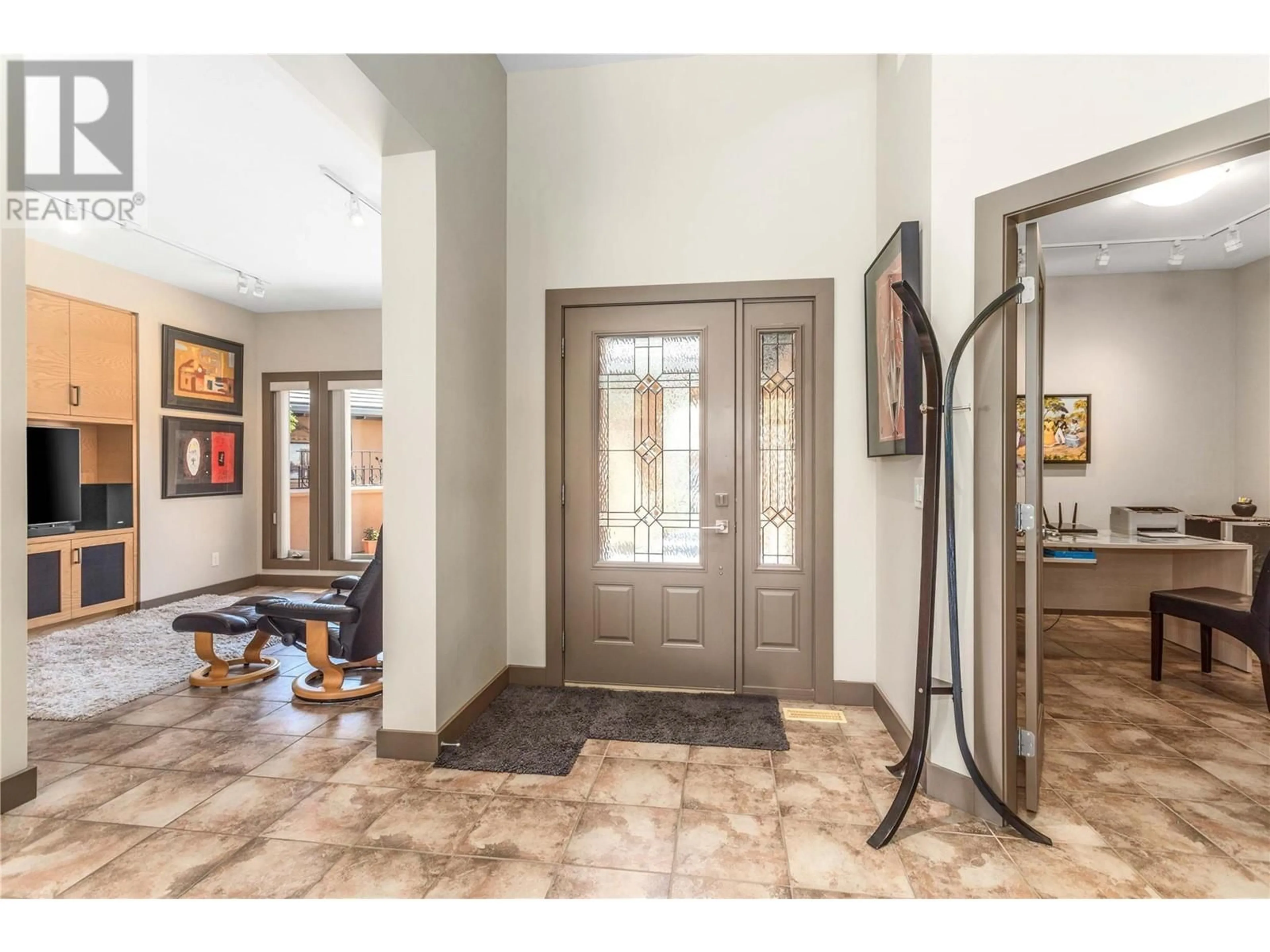 Indoor entryway, wood floors for 4100 Gallaghers Parkland Drive Unit# 12, Kelowna British Columbia V1W3Z8