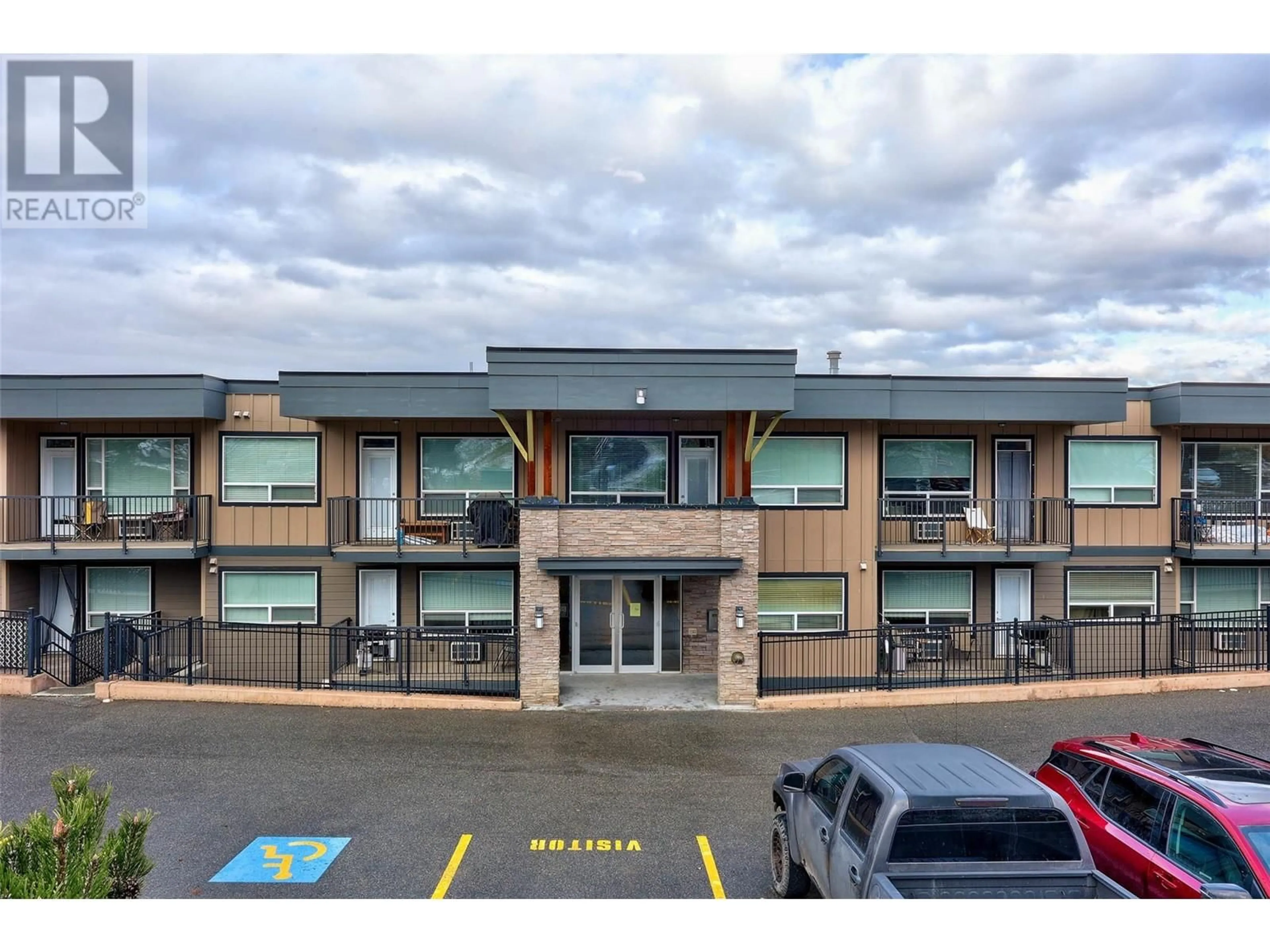 A pic from outside/outdoor area/front of a property/back of a property/a pic from drone, building for 306 - 1200 HARRISON PLACE, Kamloops British Columbia V1S1M1