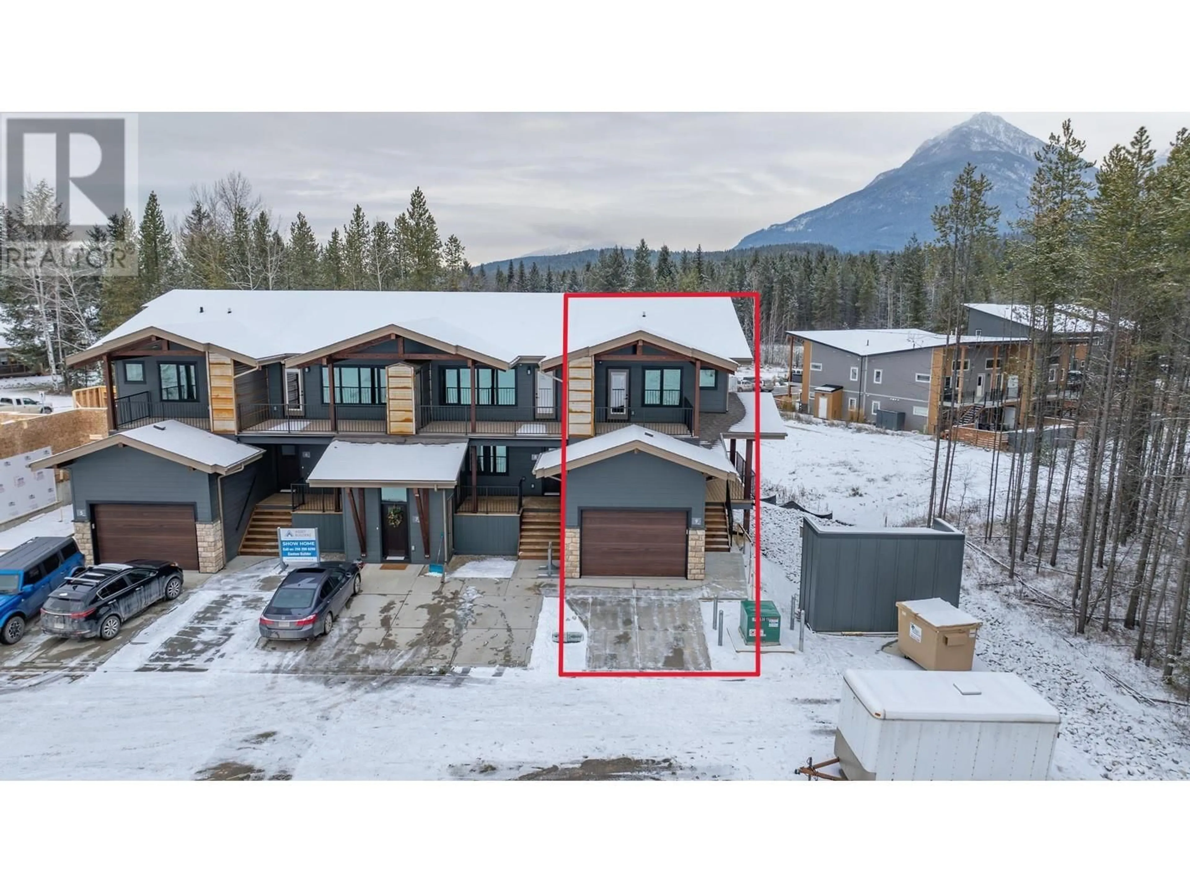 Frontside or backside of a home, the street view for 1444 Granite Drive Unit# 9, Golden British Columbia V0A1H3