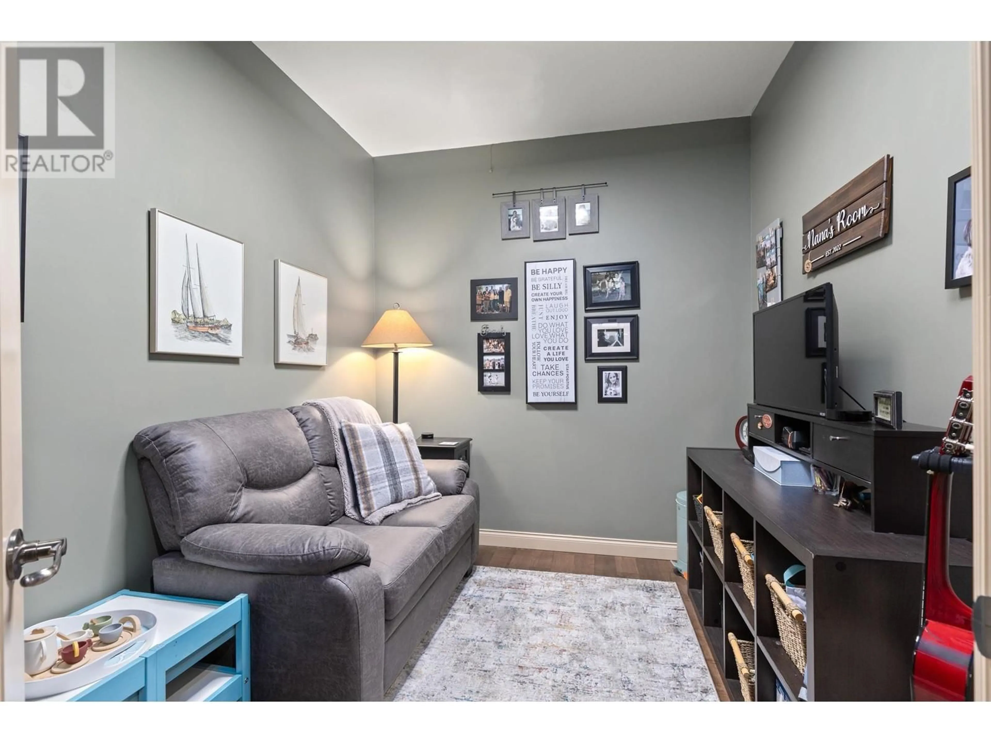 Living room, wood floors for 2760 Auburn Road Unit# 103 Lot# Lot 72, West Kelowna British Columbia V4T4C2