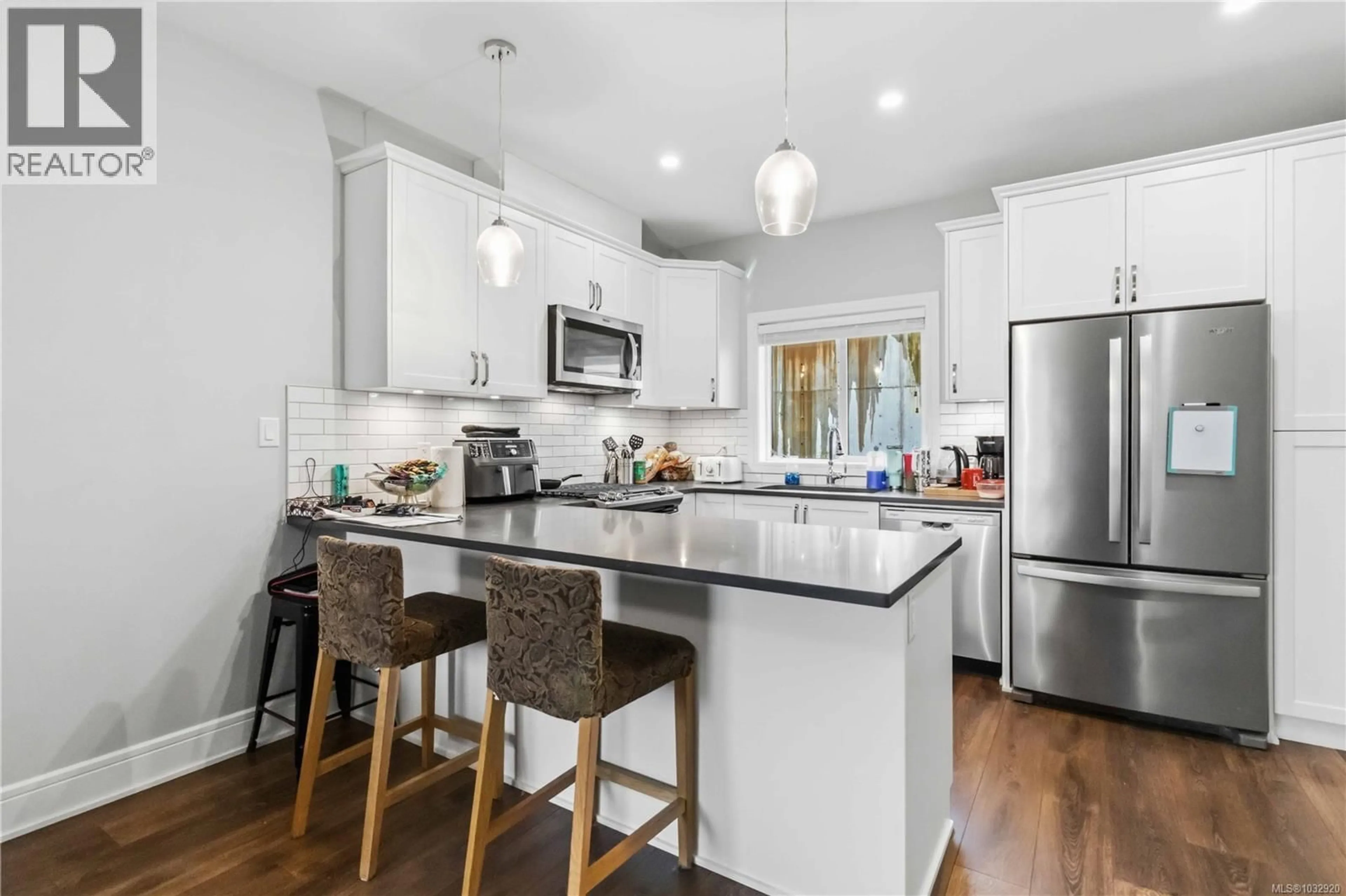 Open concept kitchen, ceramic/tile floor for 3023 CONSTELLATION AVENUE, Langford British Columbia V9B0V2