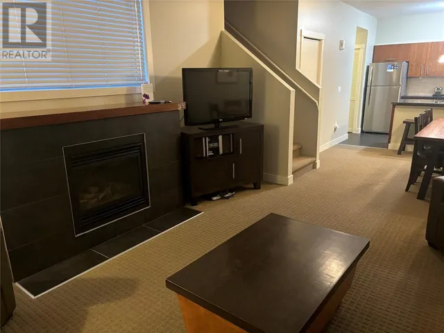314D - 2049 SUMMIT DRIVE, Panorama 2