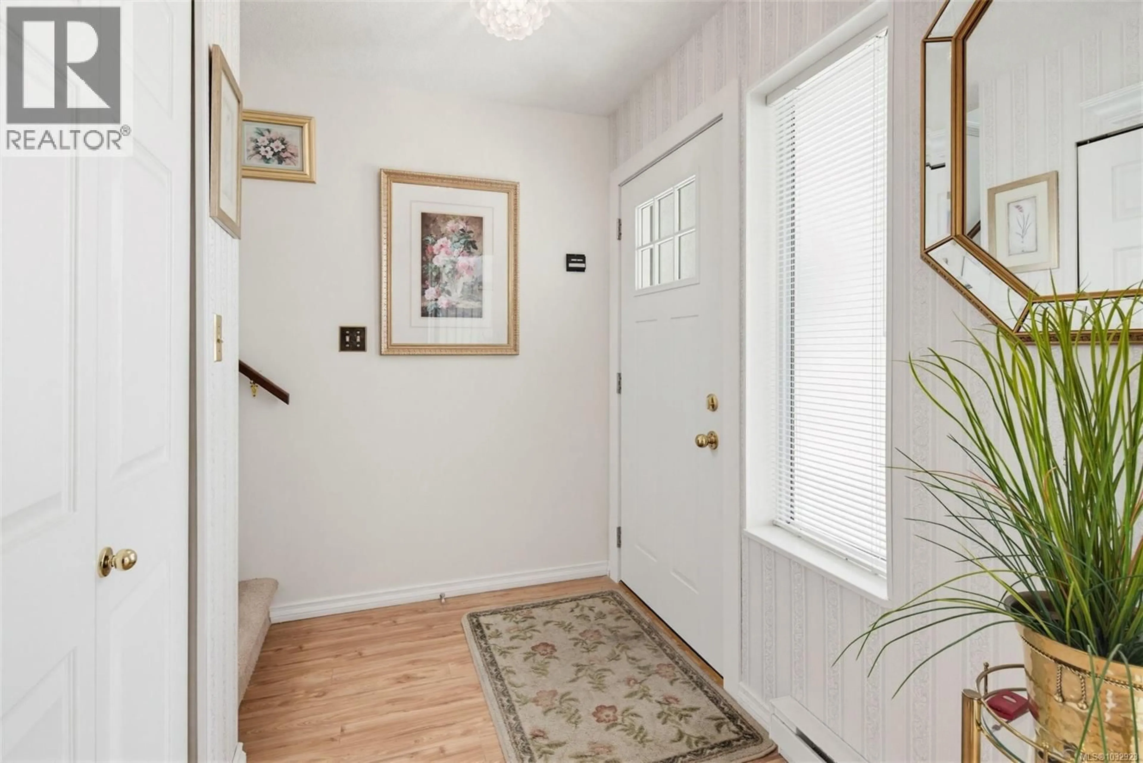 Indoor entryway for 22 - 2147 SOOKE ROAD, Colwood British Columbia V9B1W4
