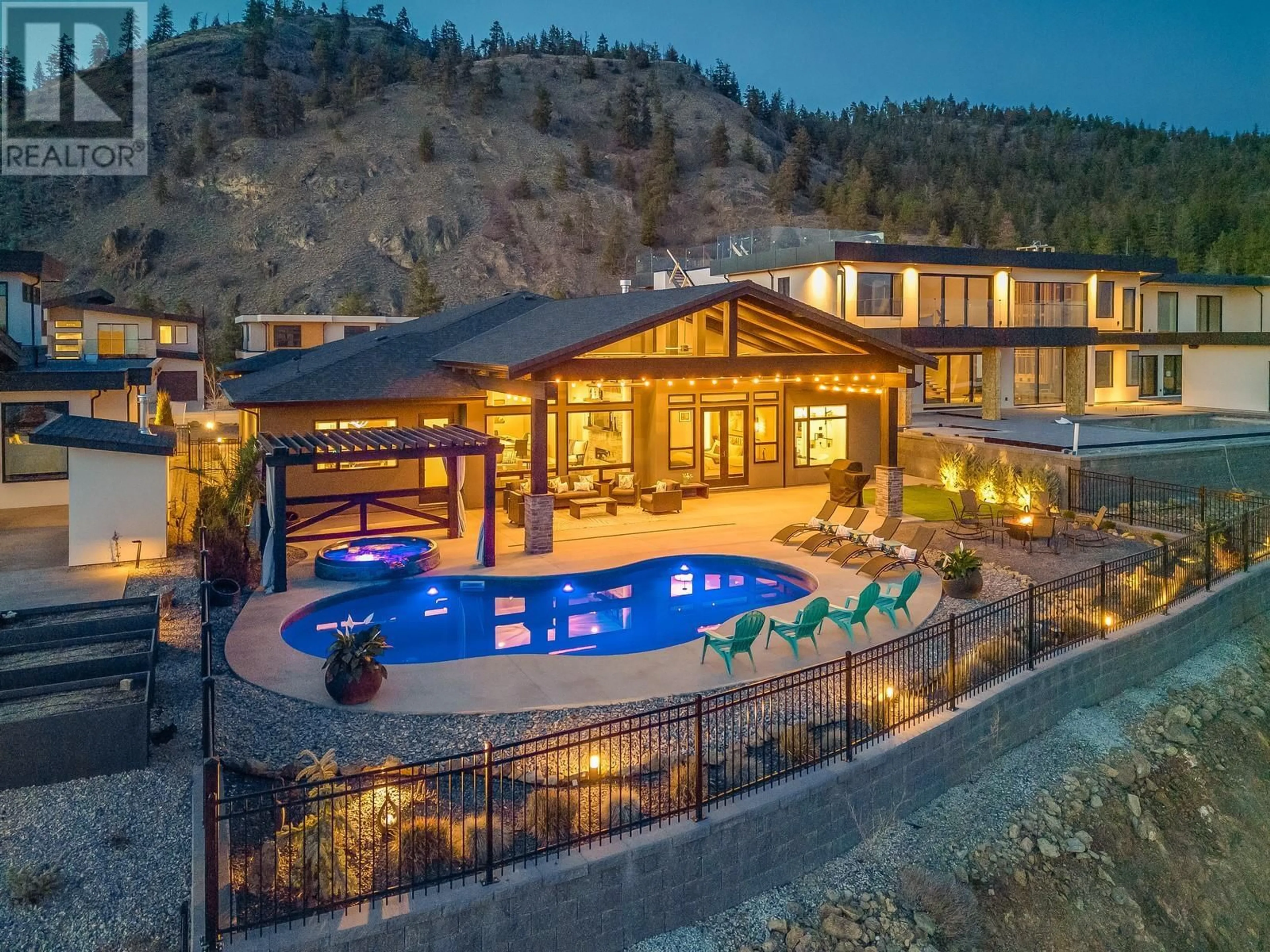 Indoor or outdoor pool for 1547 Cabernet Way, West Kelowna British Columbia V4T0E1