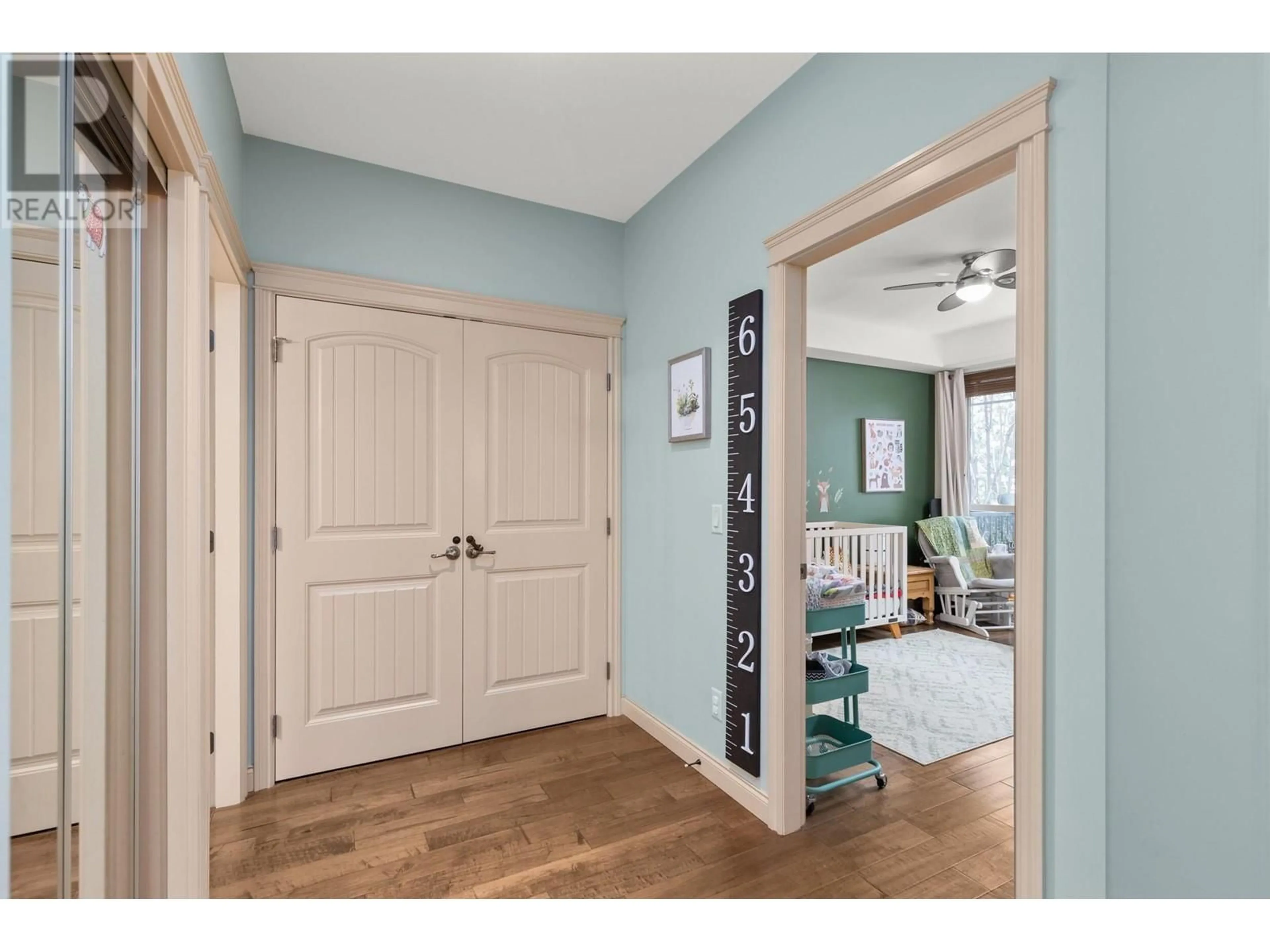 Indoor entryway, wood floors for 2770 Auburn Road Unit# 308 Lot# 02761889, West Kelowna British Columbia V4T3C2