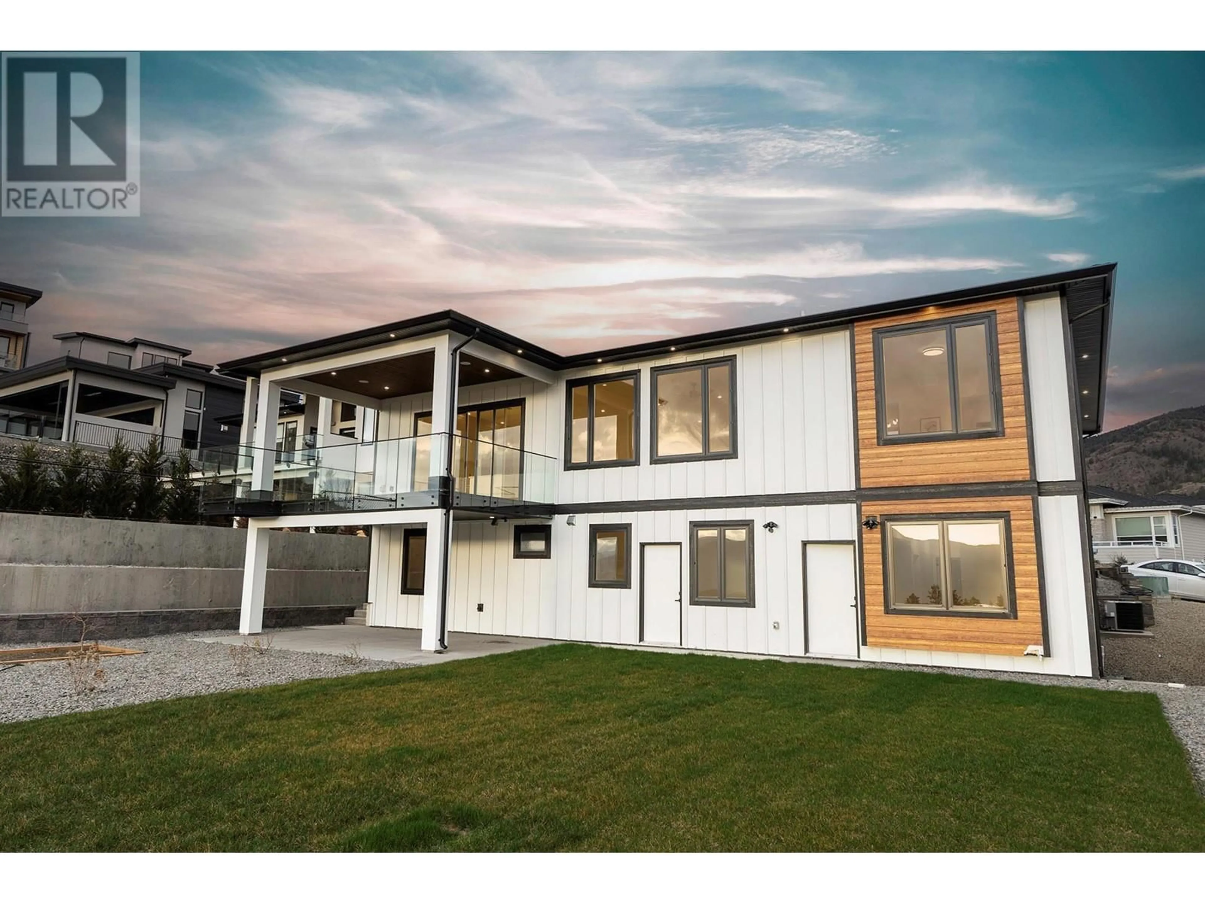 Home with vinyl exterior material, unknown for 718 CARNOUSTIE DRIVE, Kelowna British Columbia V1P1V2