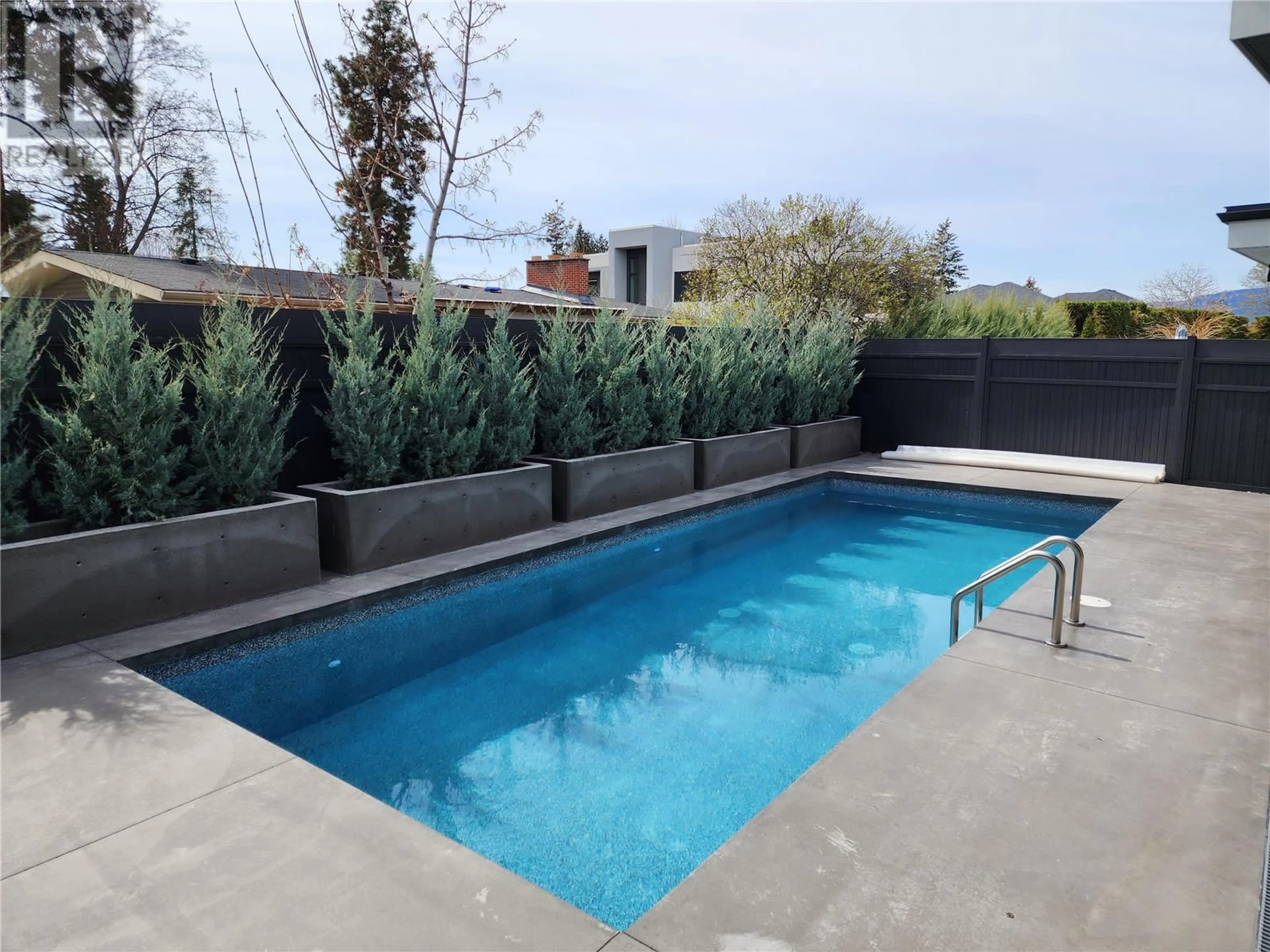 Pool for 509 ELDORADO ROAD, Kelowna British Columbia V1W1G7