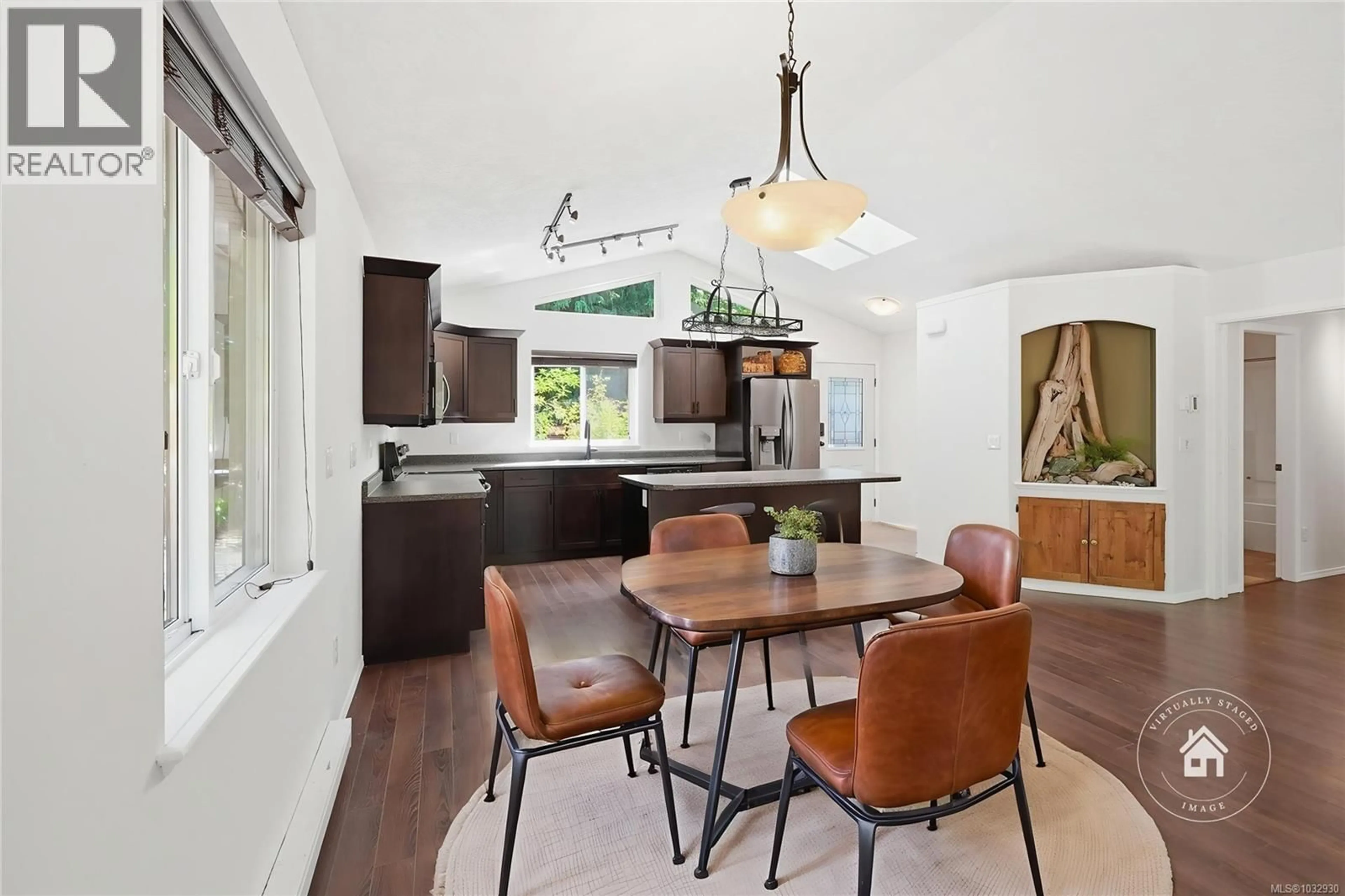 Open concept kitchen, ceramic/tile floor for 1719 MIAMA COURT, Qualicum Beach British Columbia V9K2S3