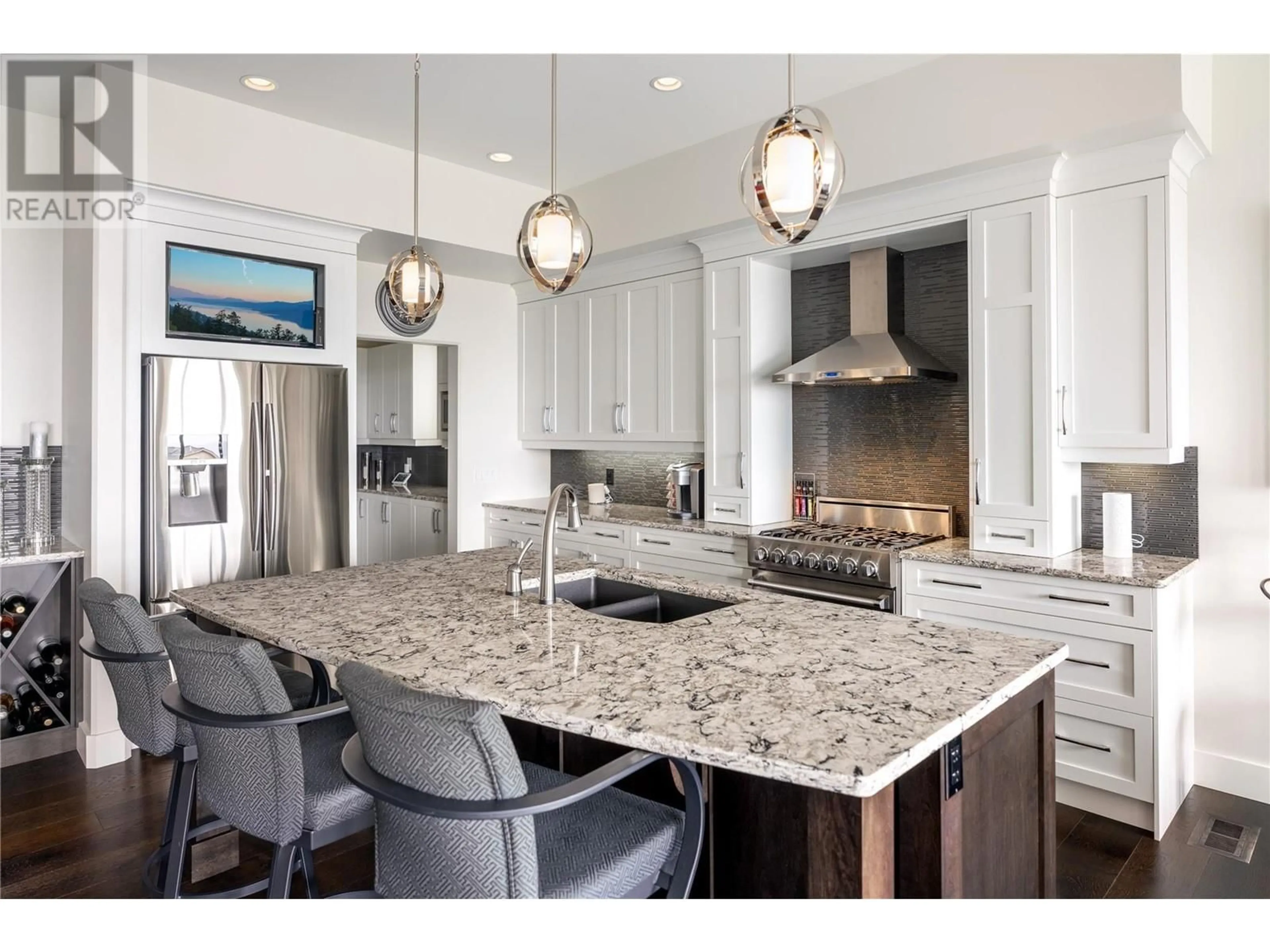Contemporary kitchen, ceramic/tile floor for 682 PERIDOT COURT, Kelowna British Columbia V1W5E7