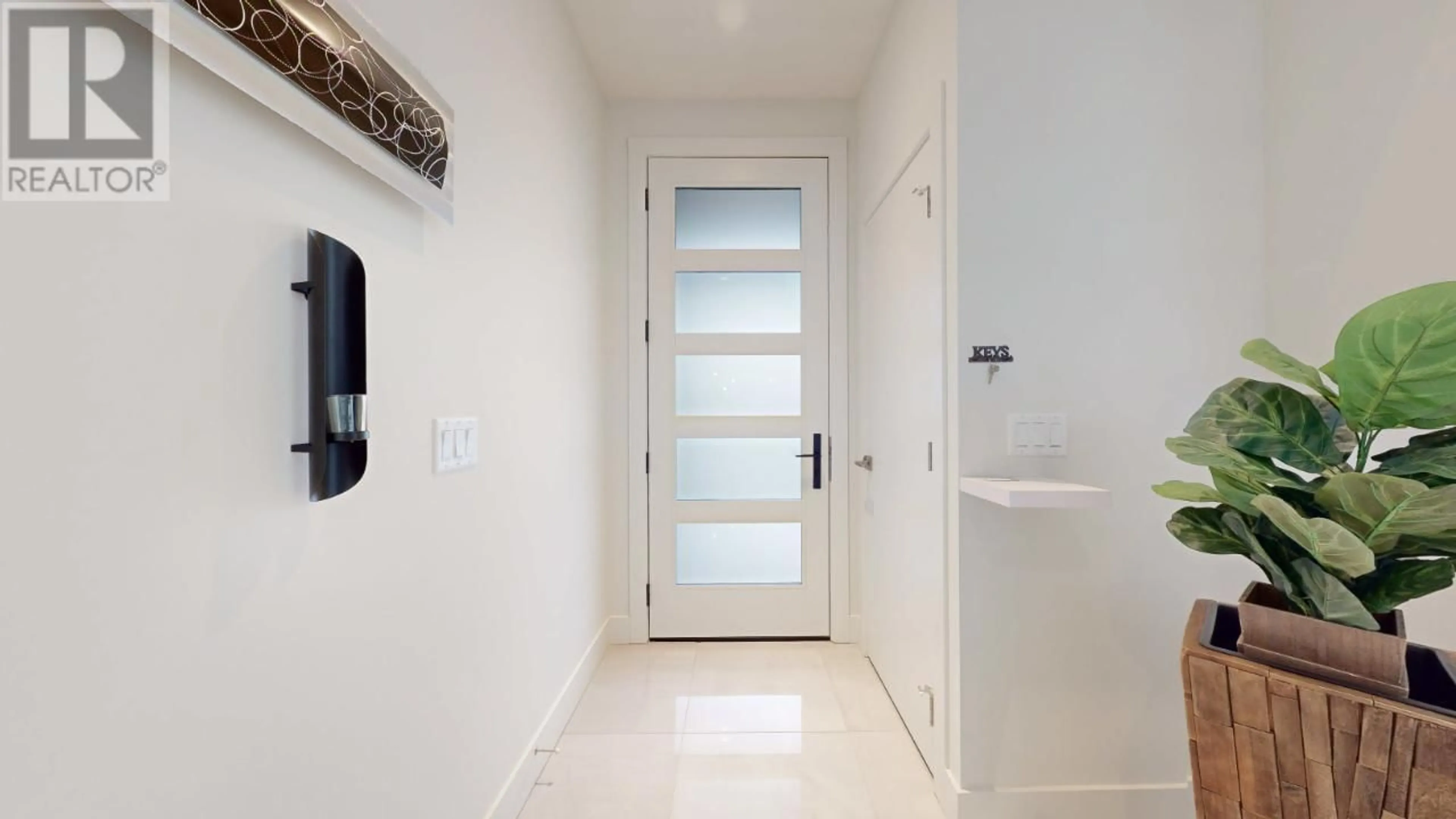 Indoor entryway for 11706 QUAIL RIDGE PLACE, Osoyoos British Columbia V0H1V4