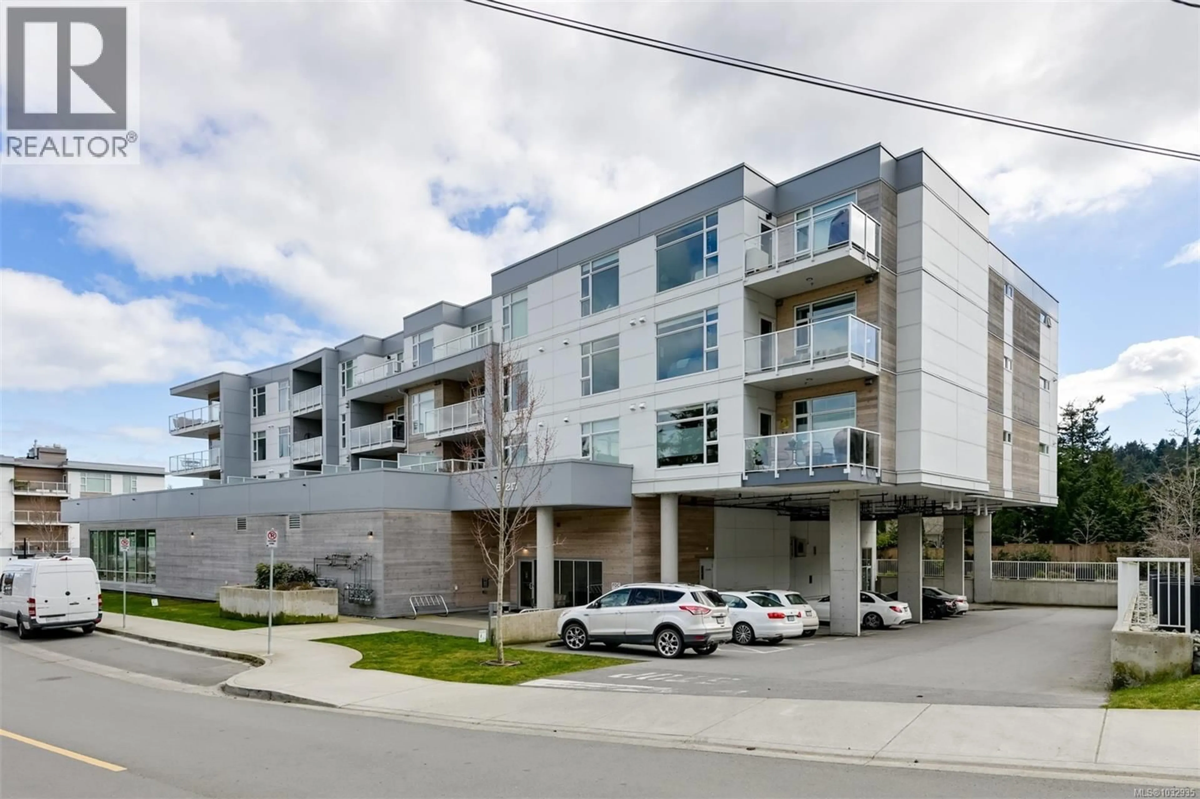 Unknown for 301 - 5120 CORDOVA BAY ROAD, Saanich British Columbia V8Y2K5