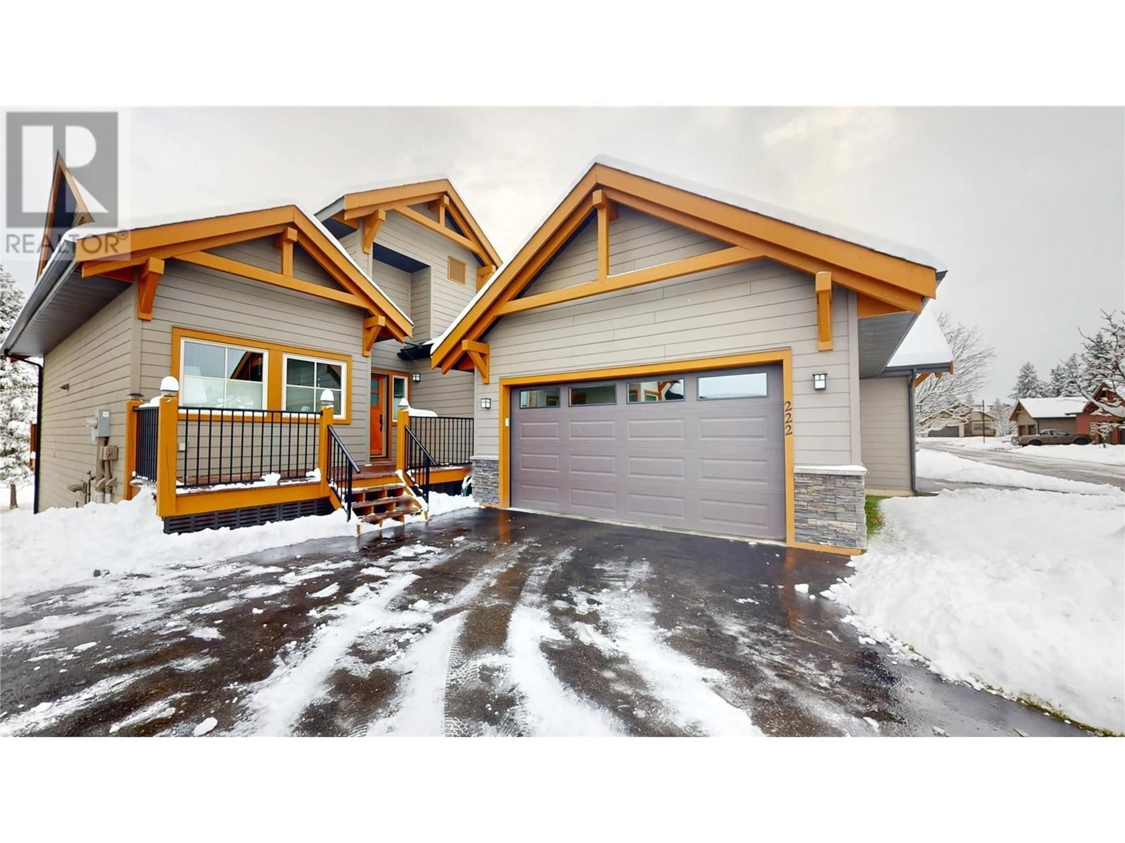 Indoor garage for 222 Boulder Creek, Cranbrook British Columbia V1C0B4