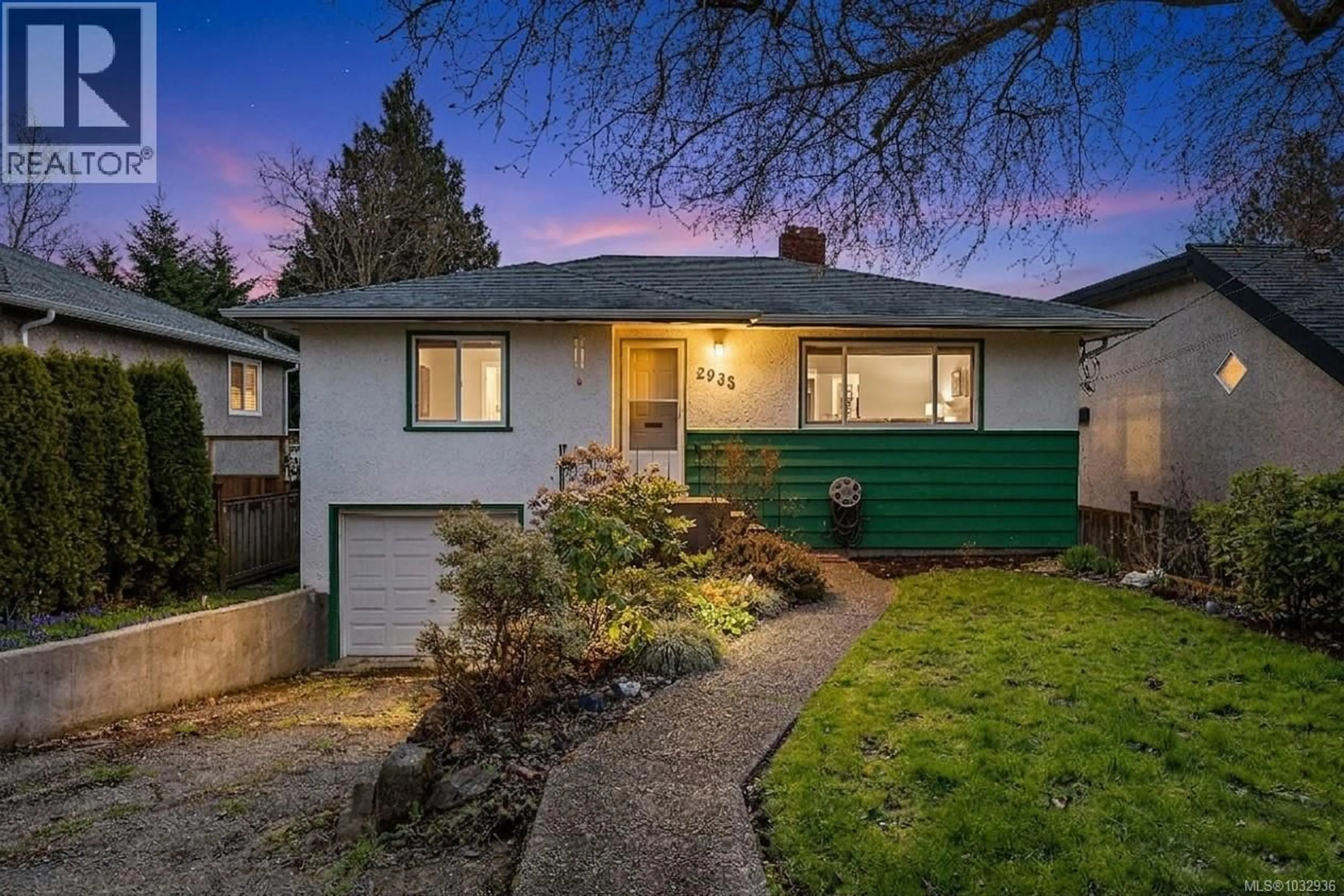 Unknown for 2935 WASCANA STREET, Saanich British Columbia V9A1V6