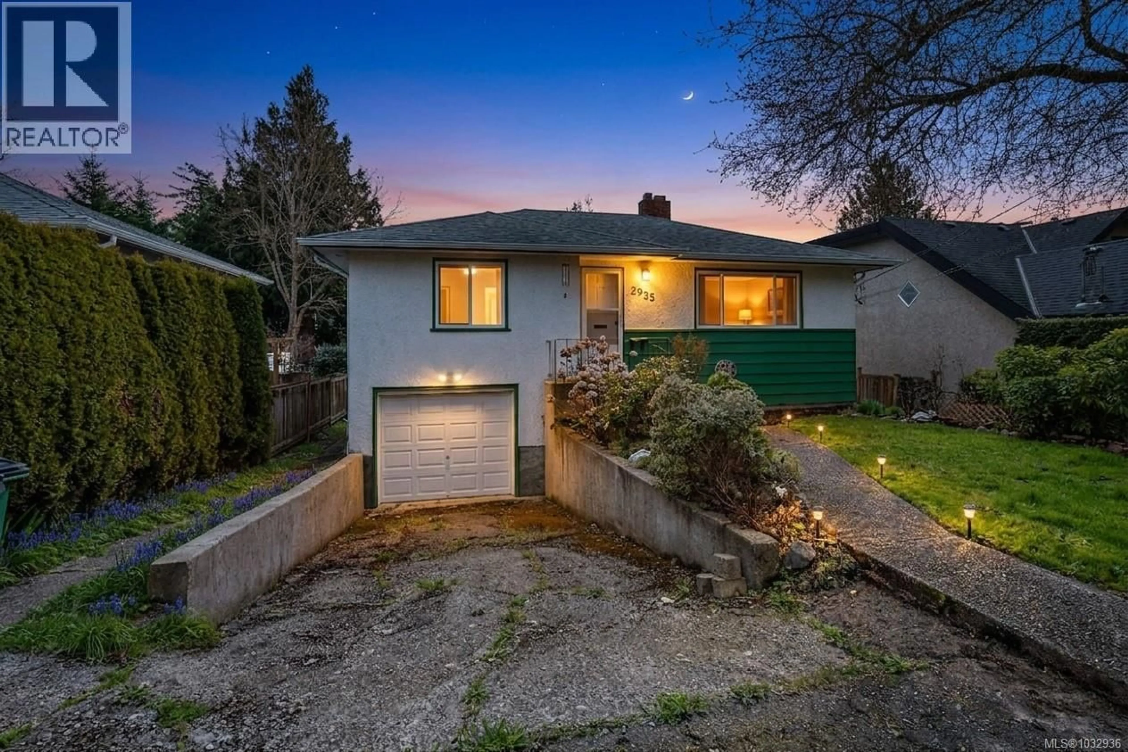 A pic from outside/outdoor area/front of a property/back of a property/a pic from drone, street for 2935 WASCANA STREET, Saanich British Columbia V9A1V6