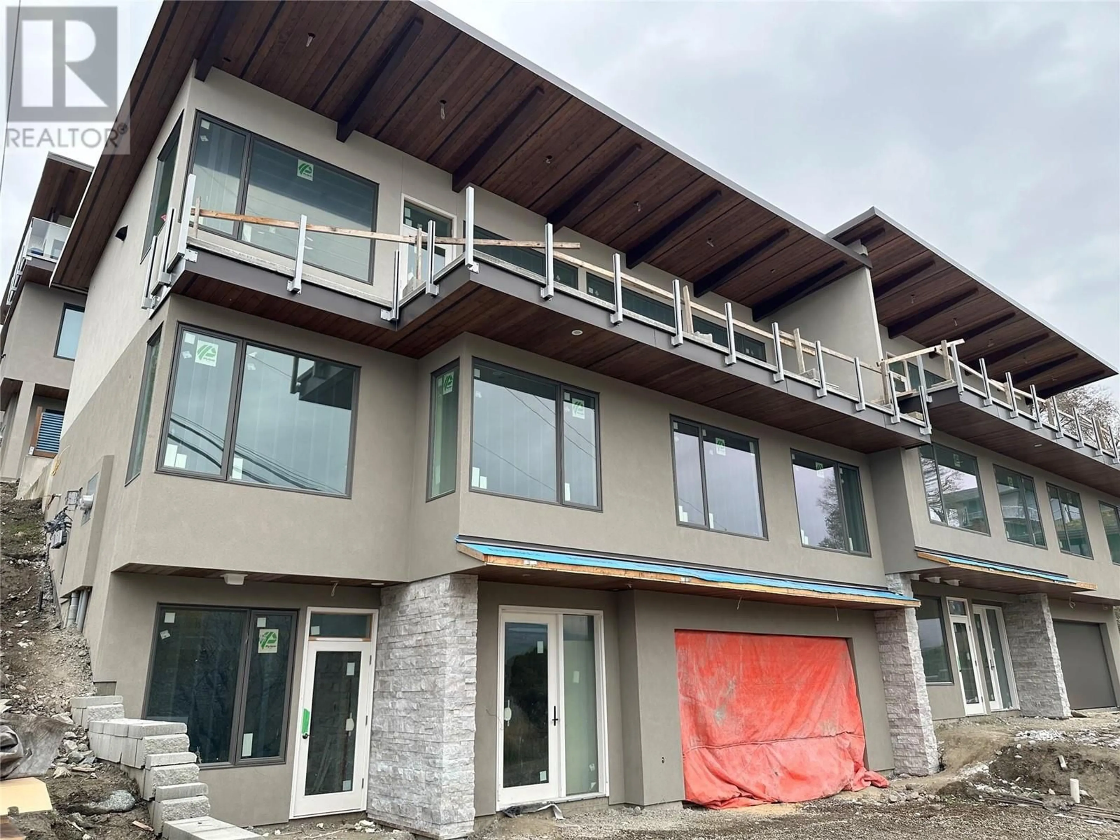 A pic from exterior of the house or condo, the front or back of building for 7333 Tronson Road Road Unit# 4, Vernon British Columbia V1H1N2