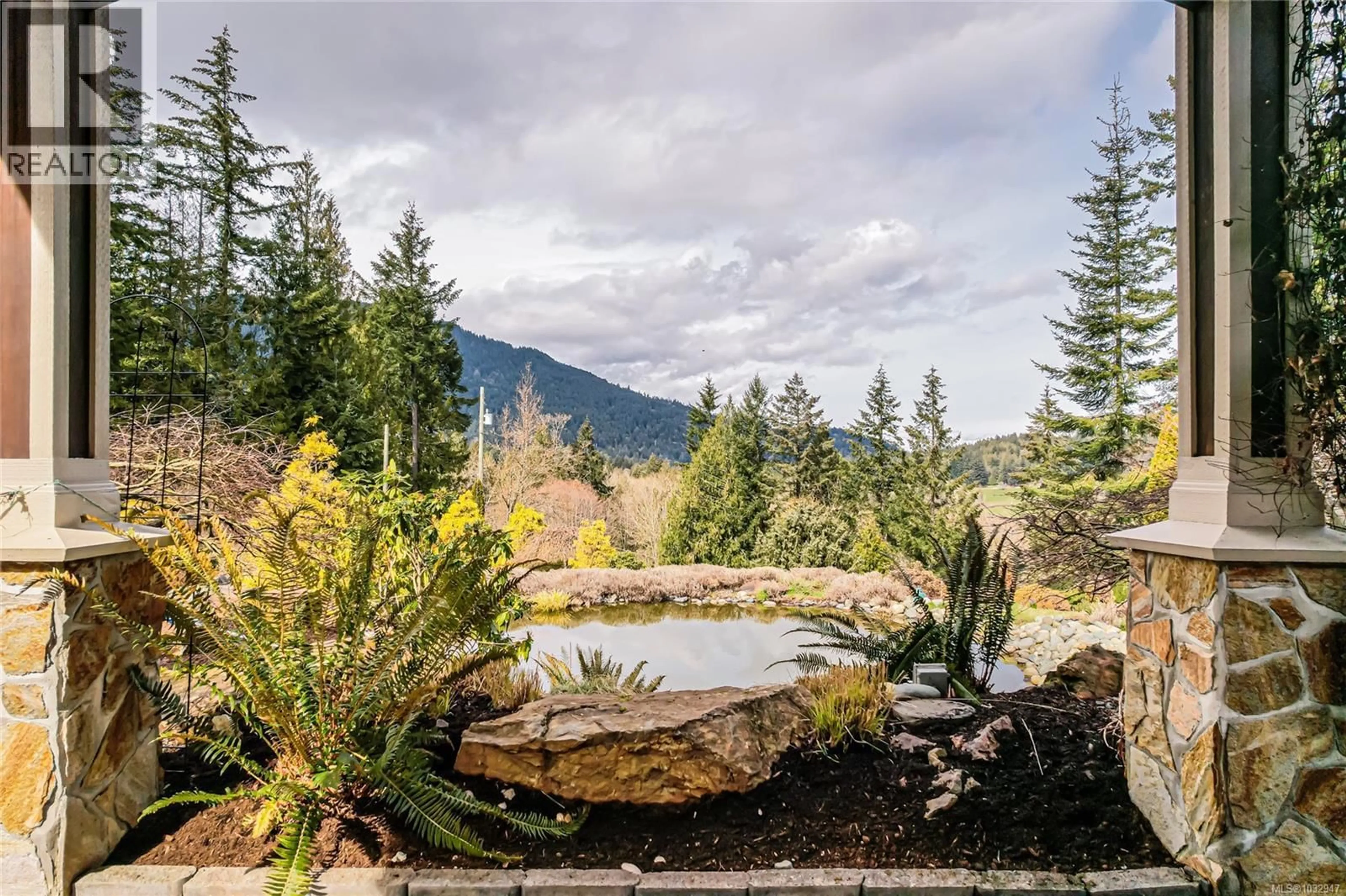 Patio, water/lake/river/ocean view for 7487 RELKE ROAD, Duncan British Columbia V9L6A7