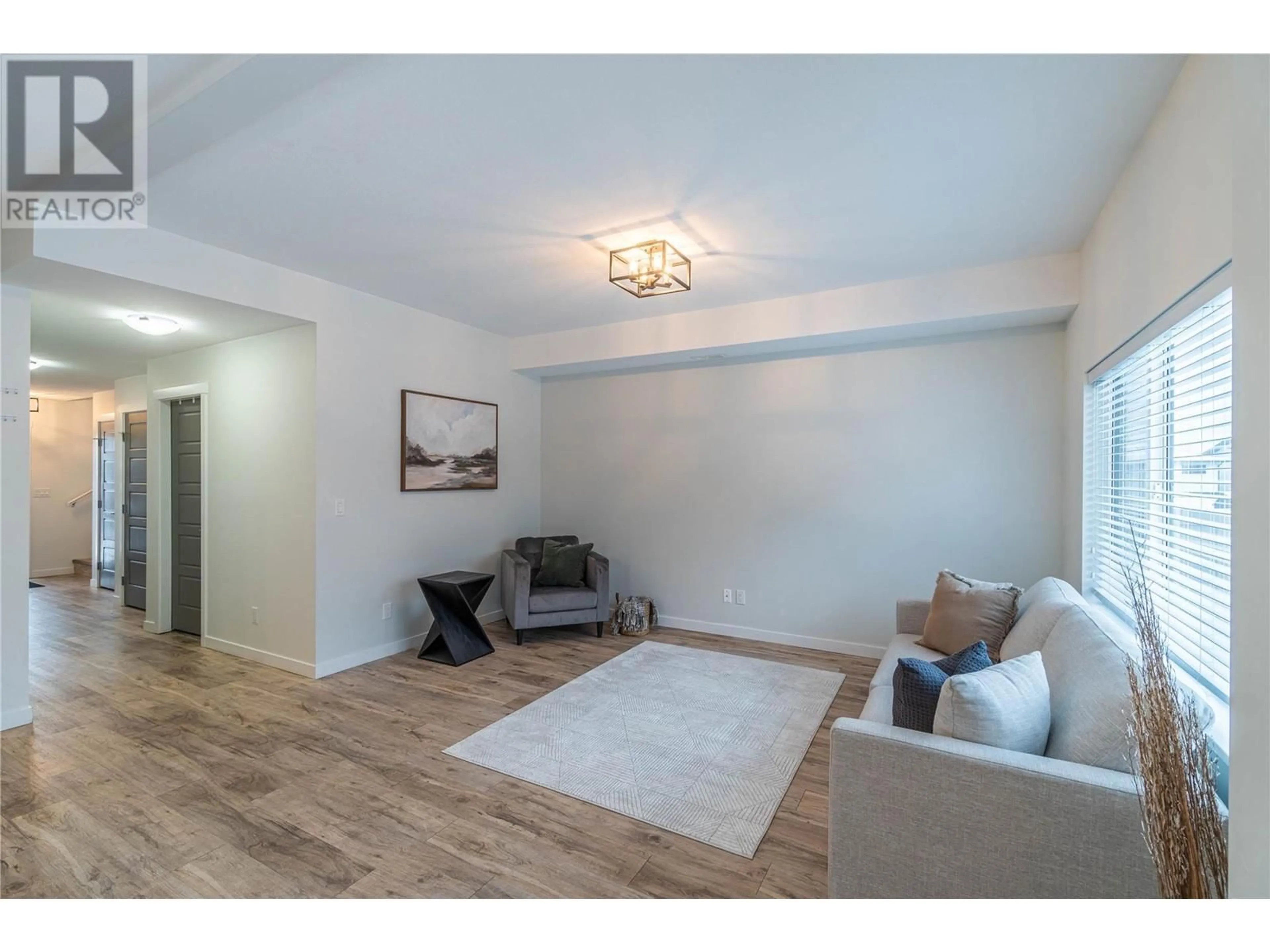 Living room, wood floors for 1323 Kinross Place Unit# 127, Kamloops British Columbia V1S0B8