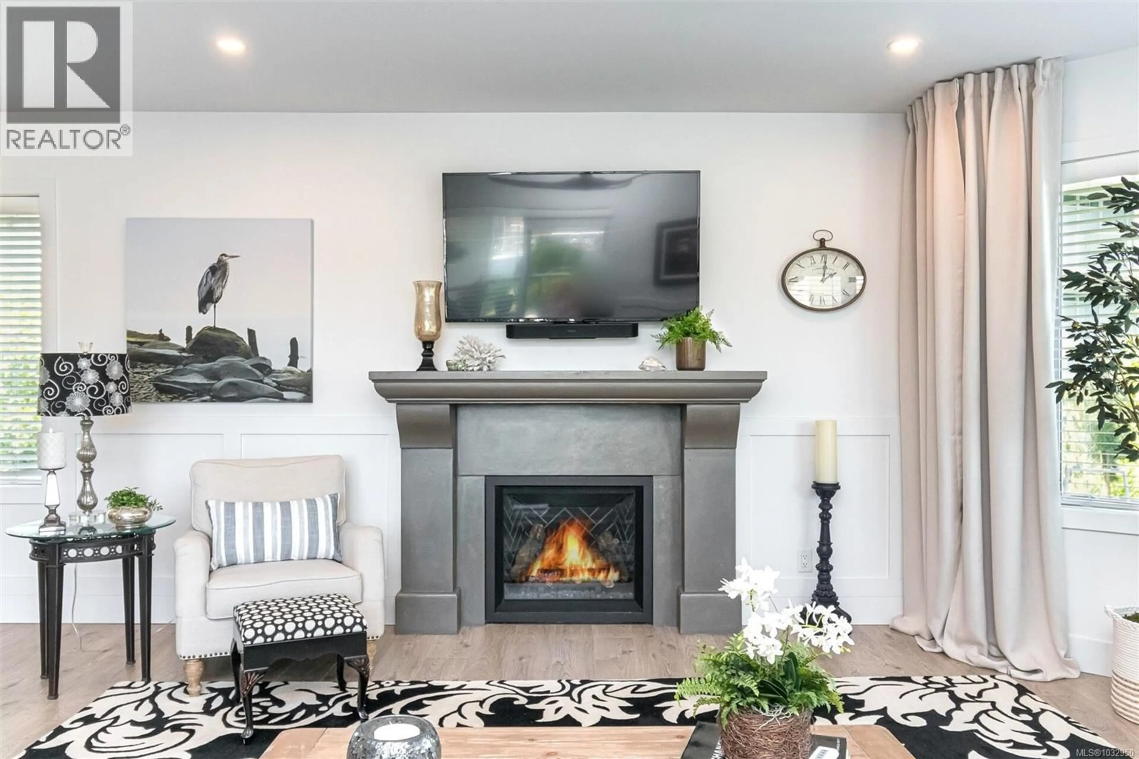 Living room with furniture, unknown for 516 - 50 SONGHEES ROAD, Victoria British Columbia V9A7J4