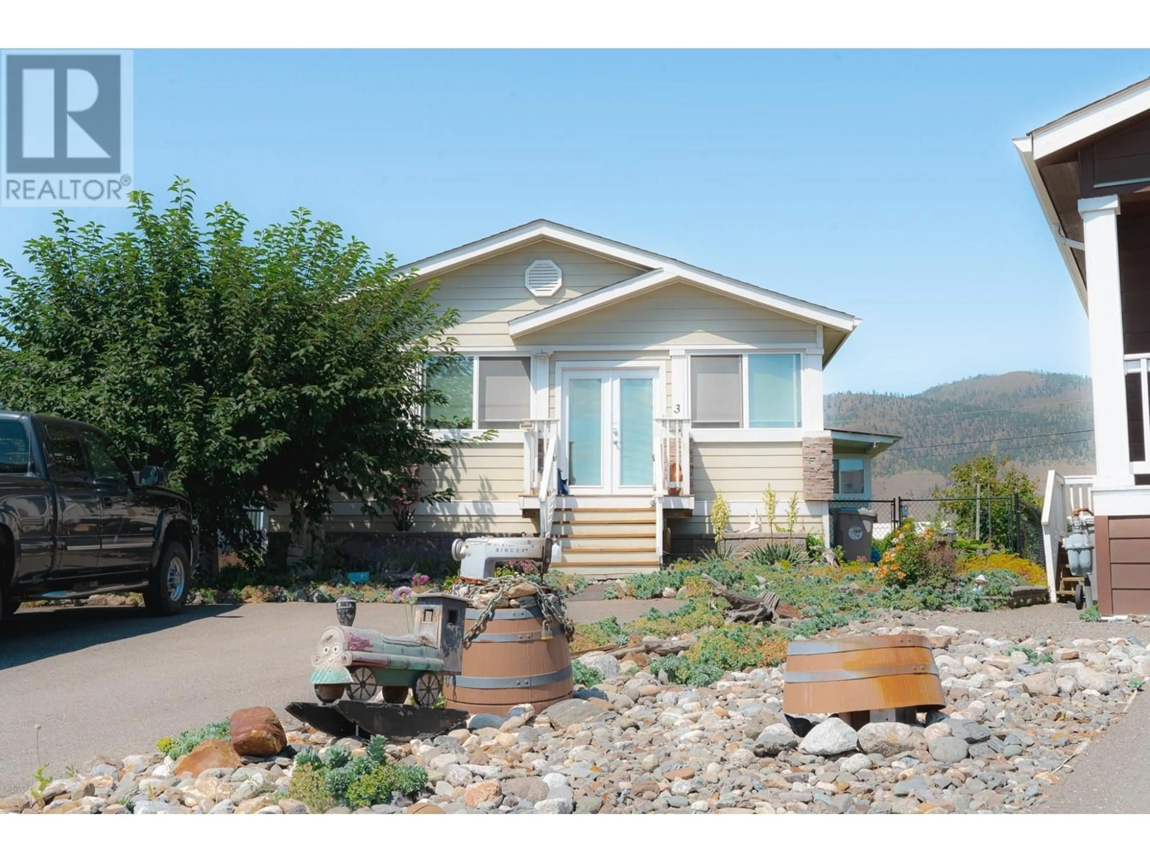 Home with vinyl exterior material, mountain view for 3 - 1030 RICARDO ROAD, Kamloops British Columbia V2H1T7