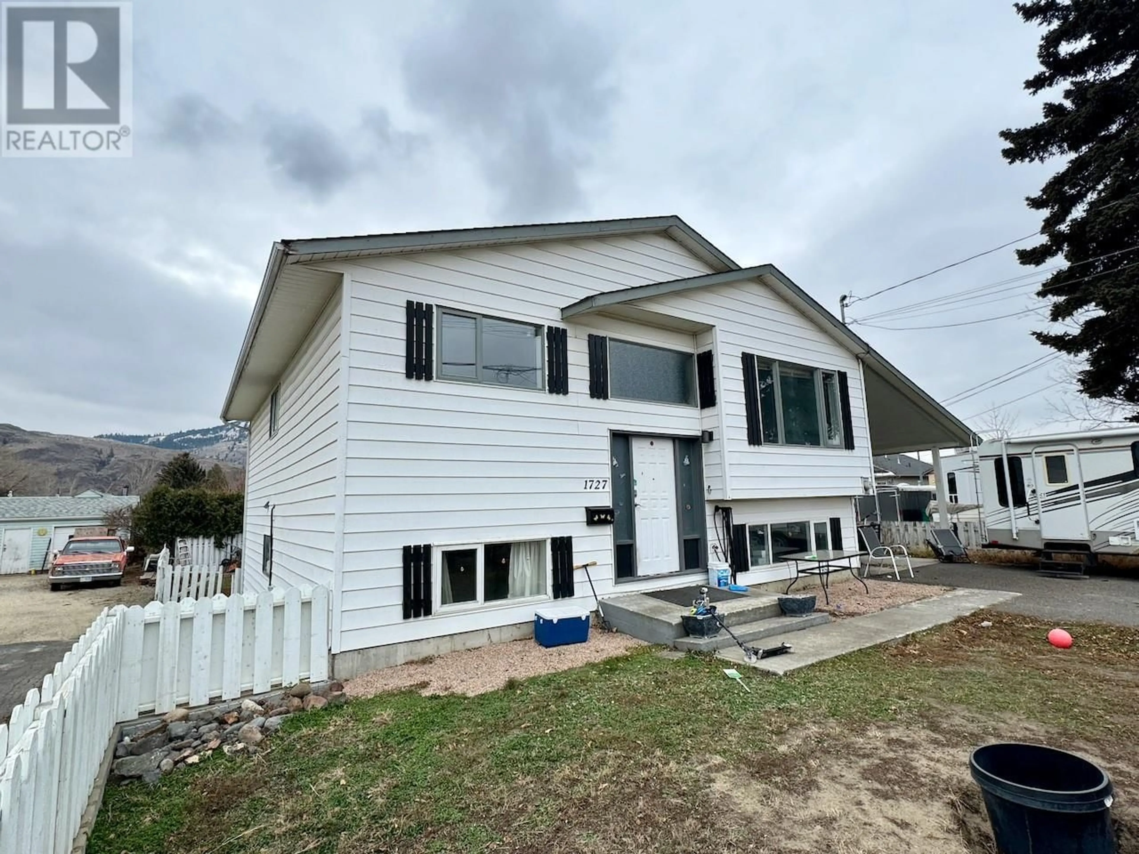 Frontside or backside of a home, the front or back of building for 1727 HAPPYVALE Avenue, Kamloops British Columbia V2B4H4