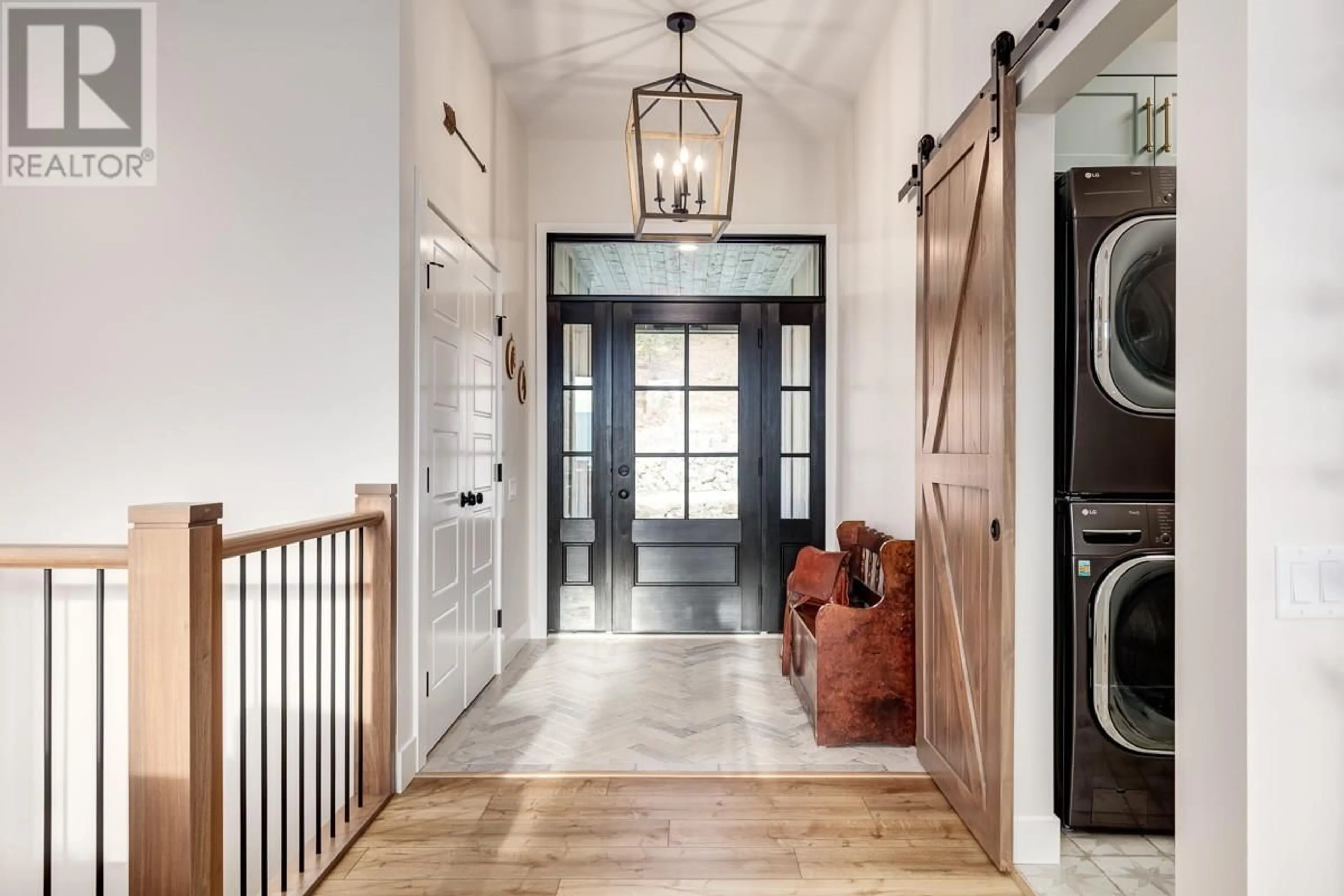 Indoor entryway, wood floors for 17503 Sanborn Street, Summerland British Columbia V0H1Z3