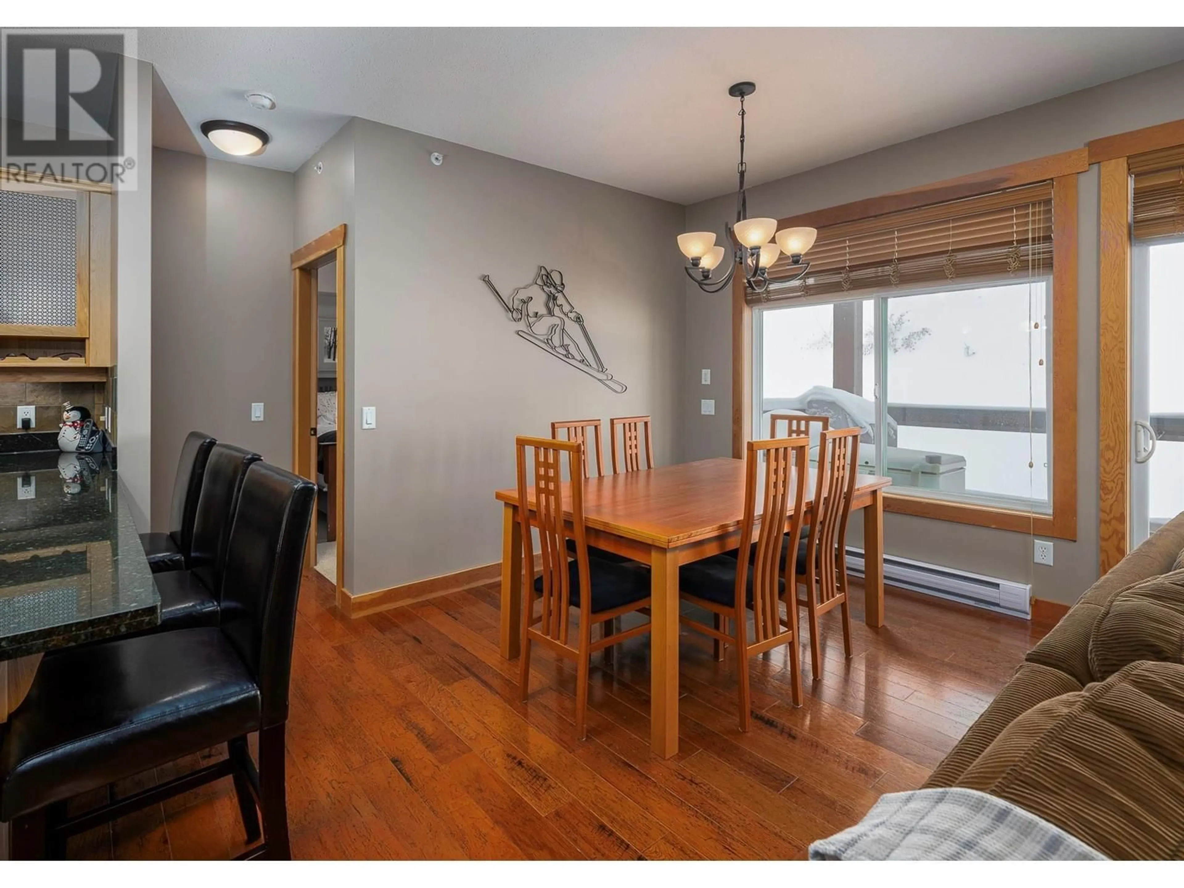 Dining room, wood floors, cottage for 315 Whitehorse Lane Unit# 305, Big White British Columbia V1P1P3