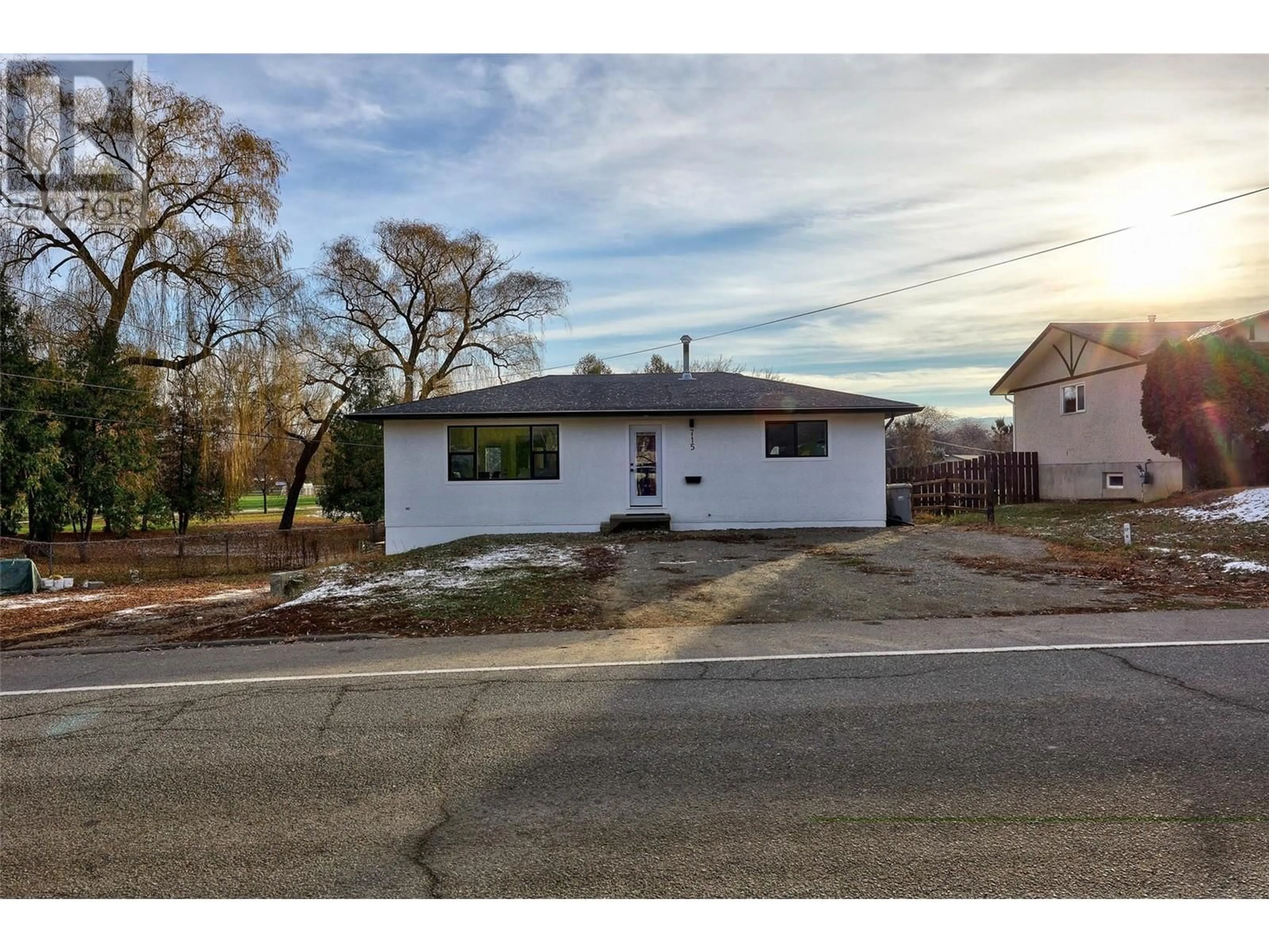 Frontside or backside of a home, the street view for 715 FRANKLIN Road, Kamloops British Columbia V2B6G5