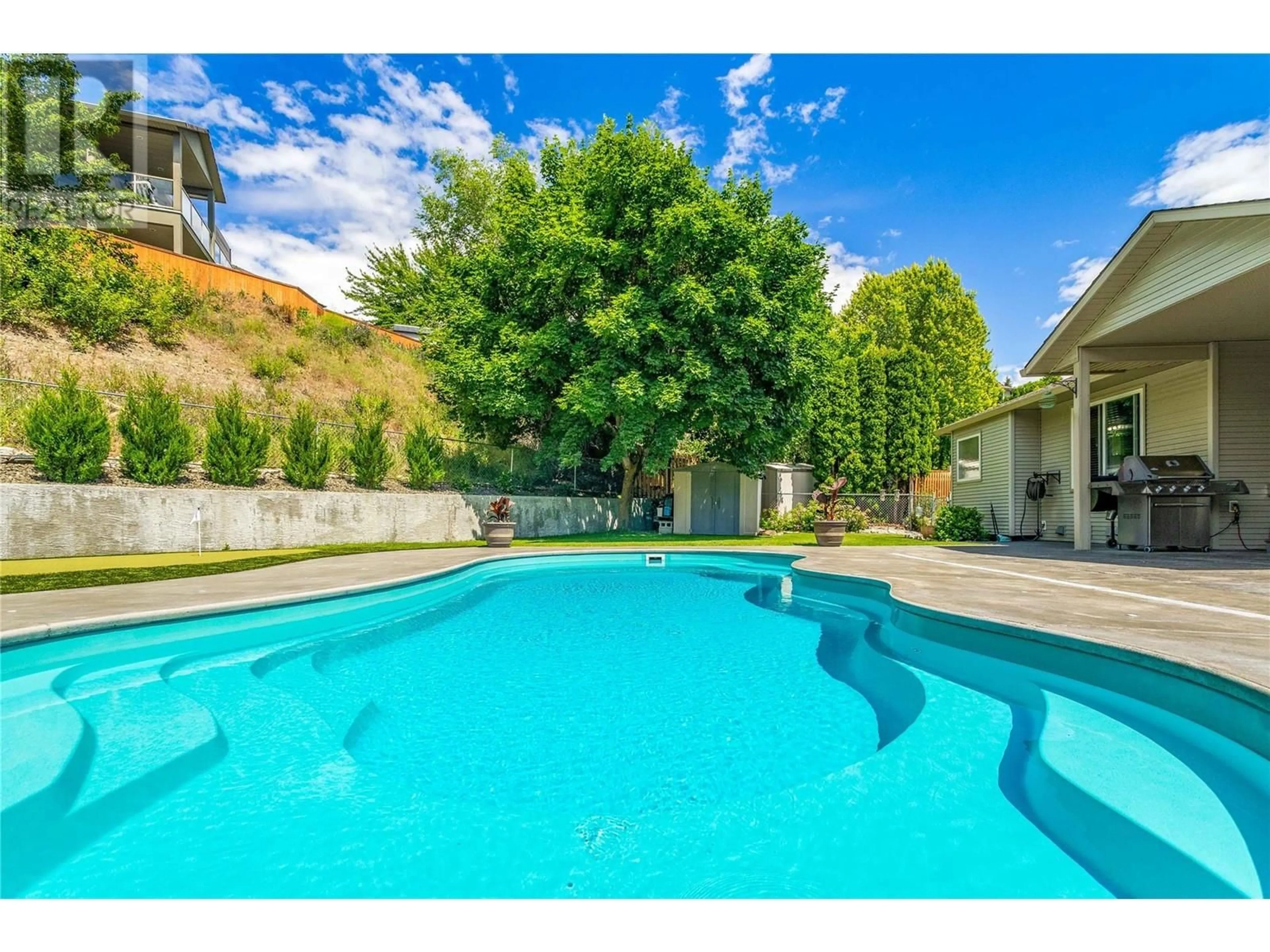 Indoor or outdoor pool for 1492 Longley Crescent, Kelowna British Columbia V1P1N1