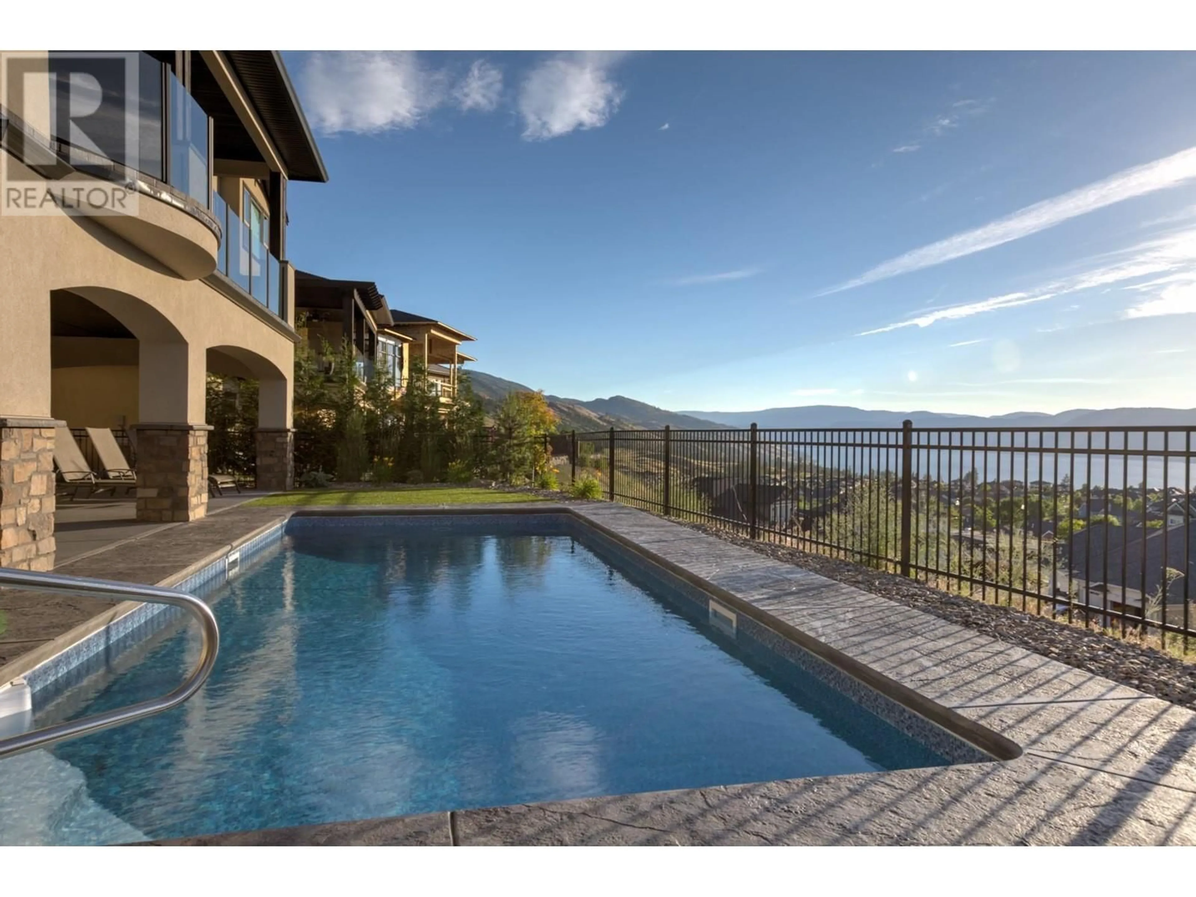 Indoor or outdoor pool for 426 Audubon Court, Kelowna British Columbia V1W5K3