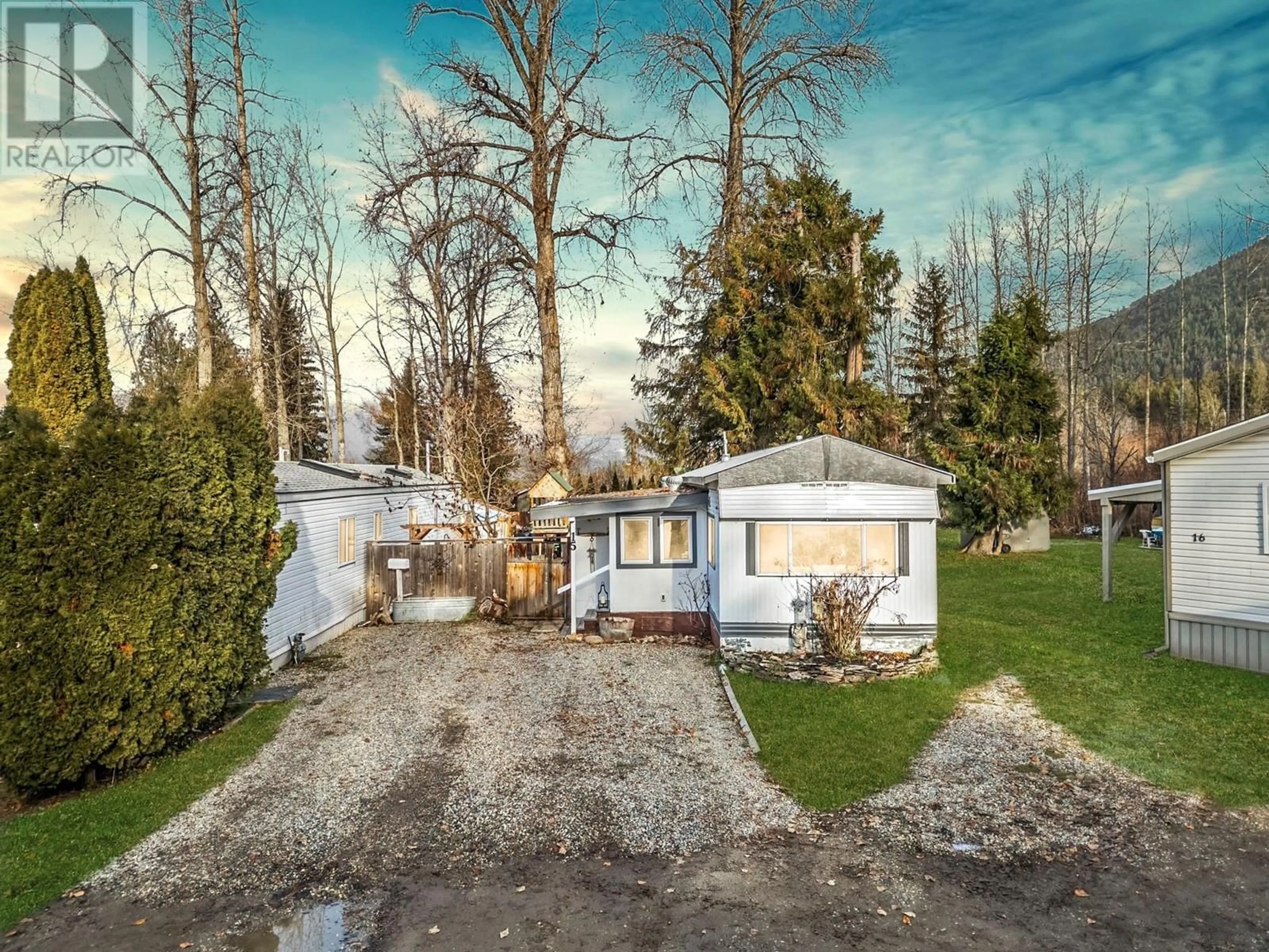 A pic from outside/outdoor area/front of a property/back of a property/a pic from drone, street for 15 - 5080 20 AVENUE NORTHEAST, Salmon Arm British Columbia V1E1C4