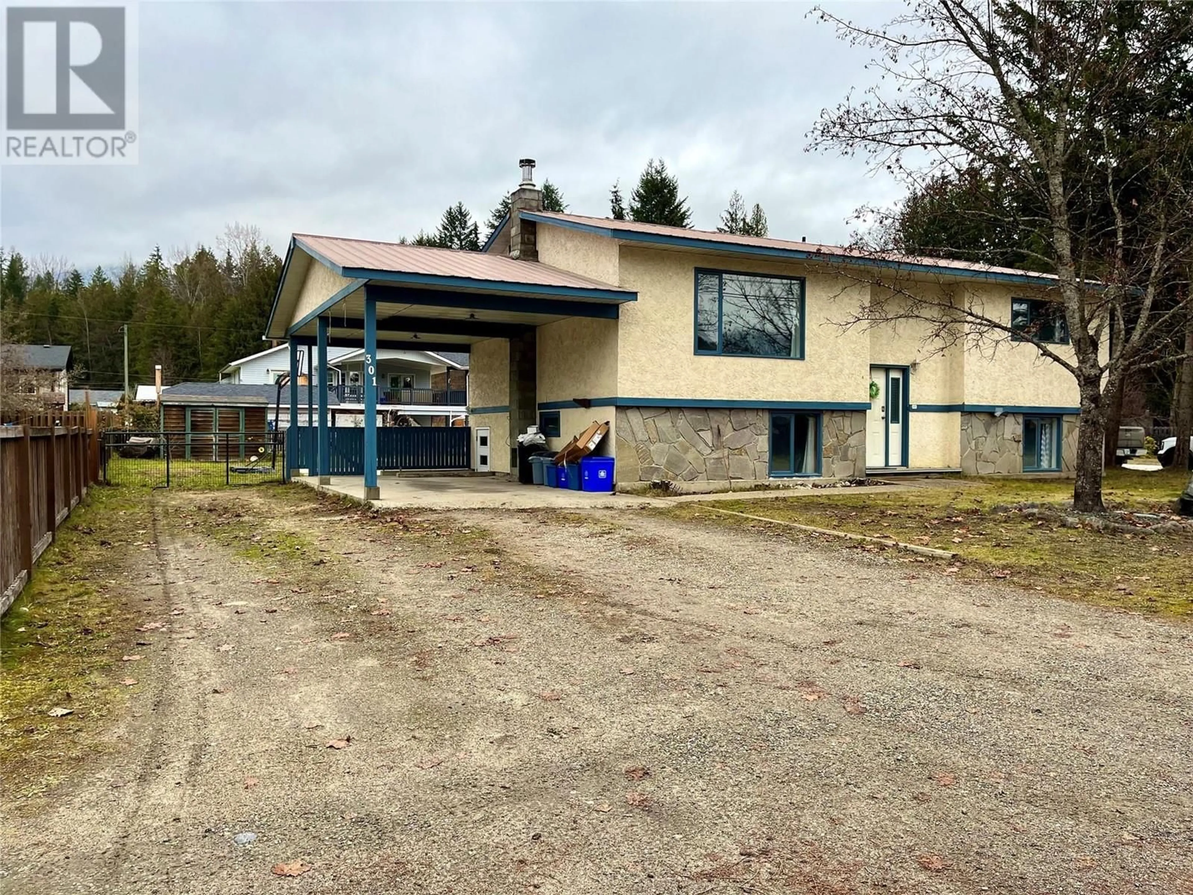 Frontside or backside of a home, the front or back of building for 301 4th Street, Nakusp British Columbia V0G1R0