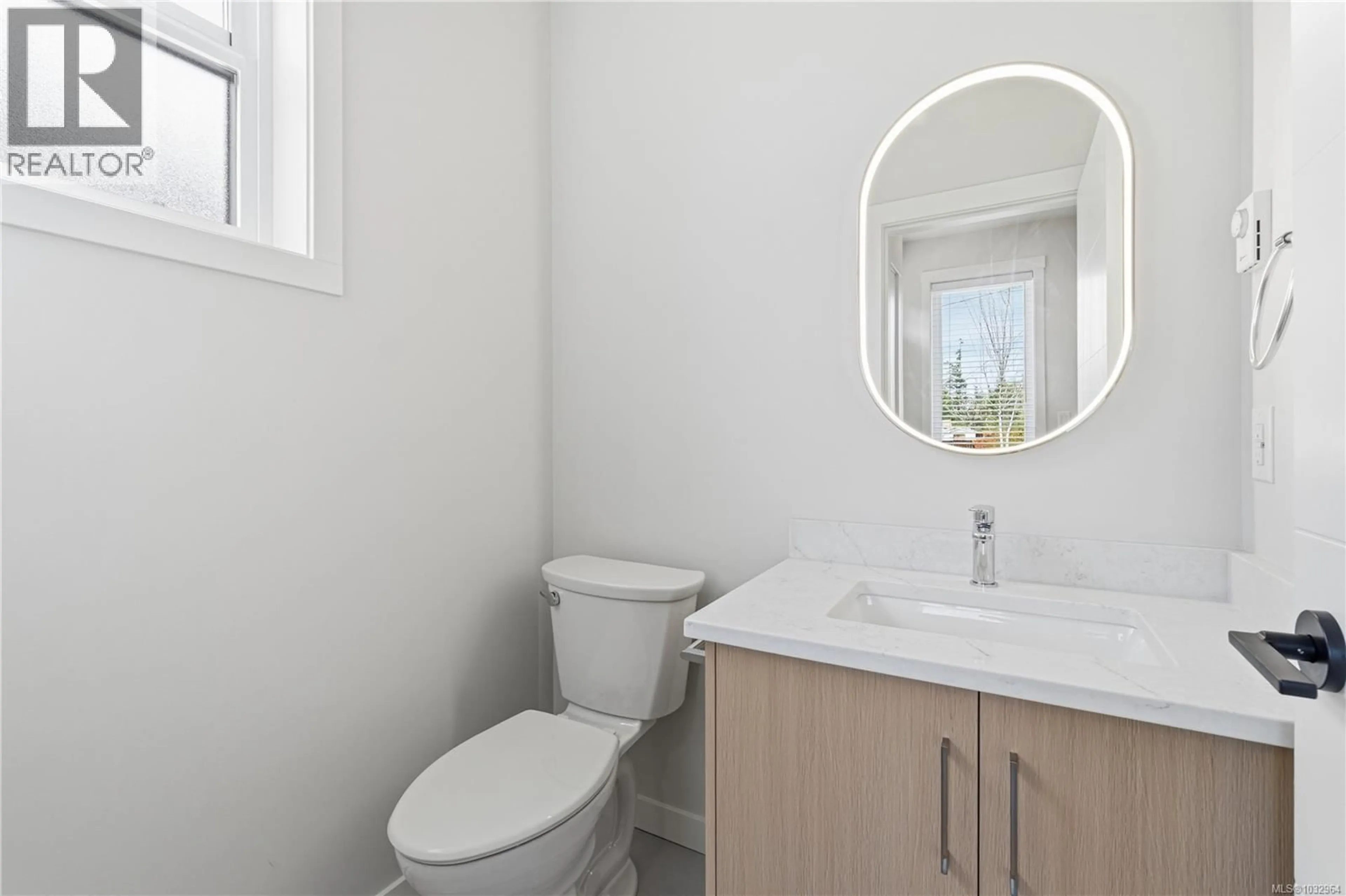 Standard bathroom, floor is not visible for 163 ALBERTA ROAD, Nanaimo British Columbia V9X1A1