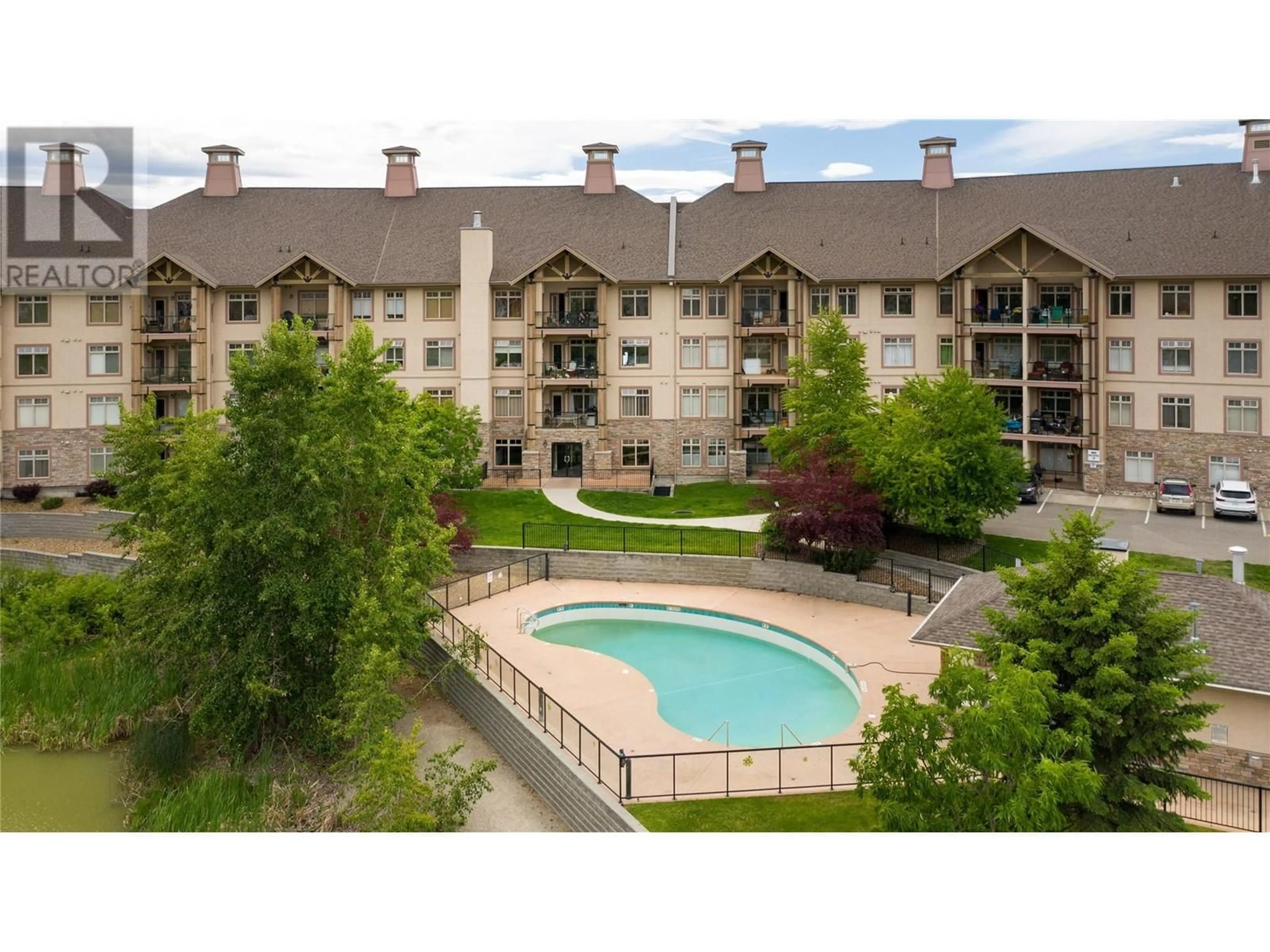 Indoor or outdoor pool for 2551 Shoreline Drive Unit# 413, Lake Country British Columbia V4V1Z7