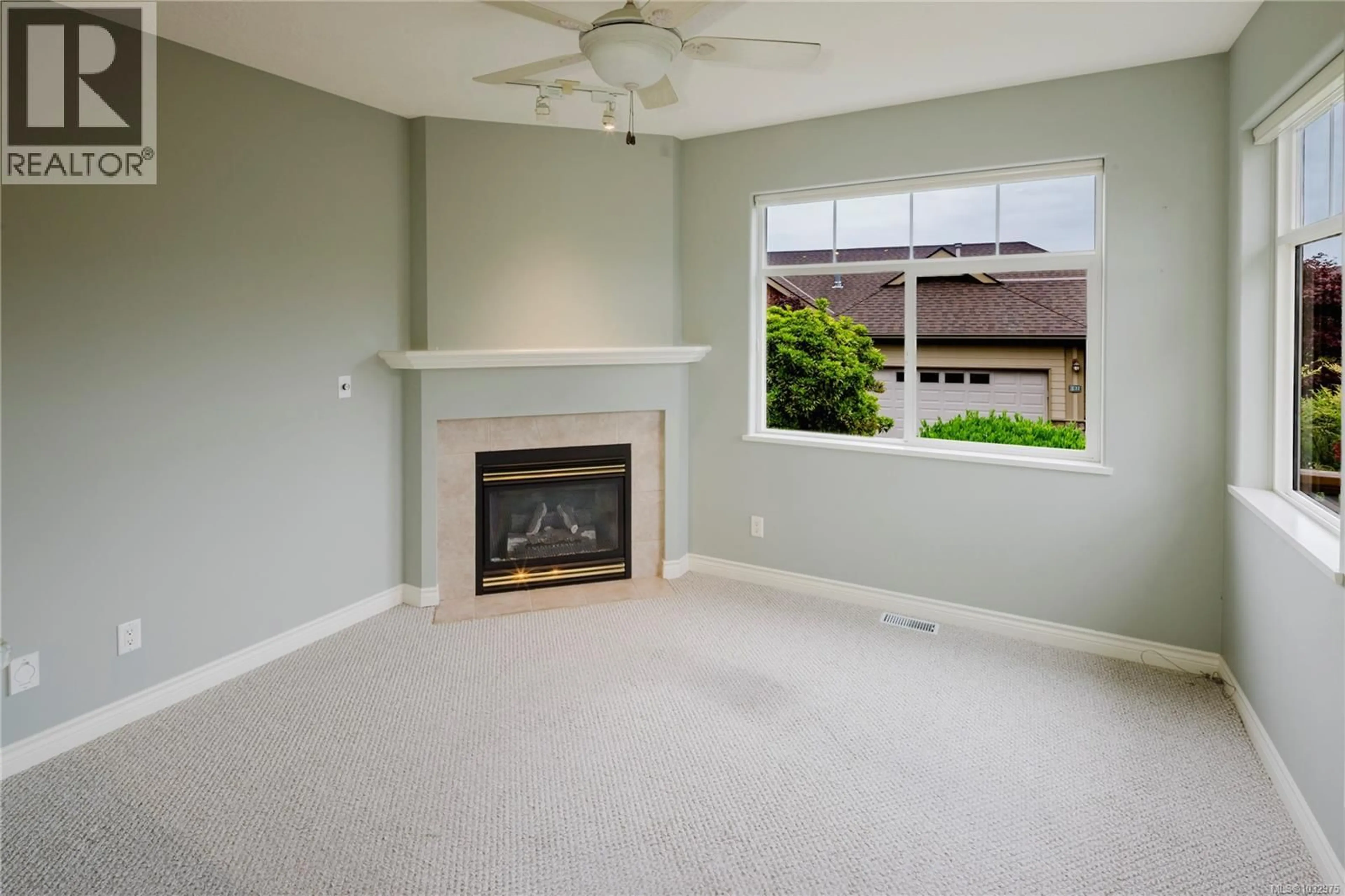 A pic of a room for 15 - 3281 MAPLEWOOD ROAD, Saanich British Columbia V8P3M4