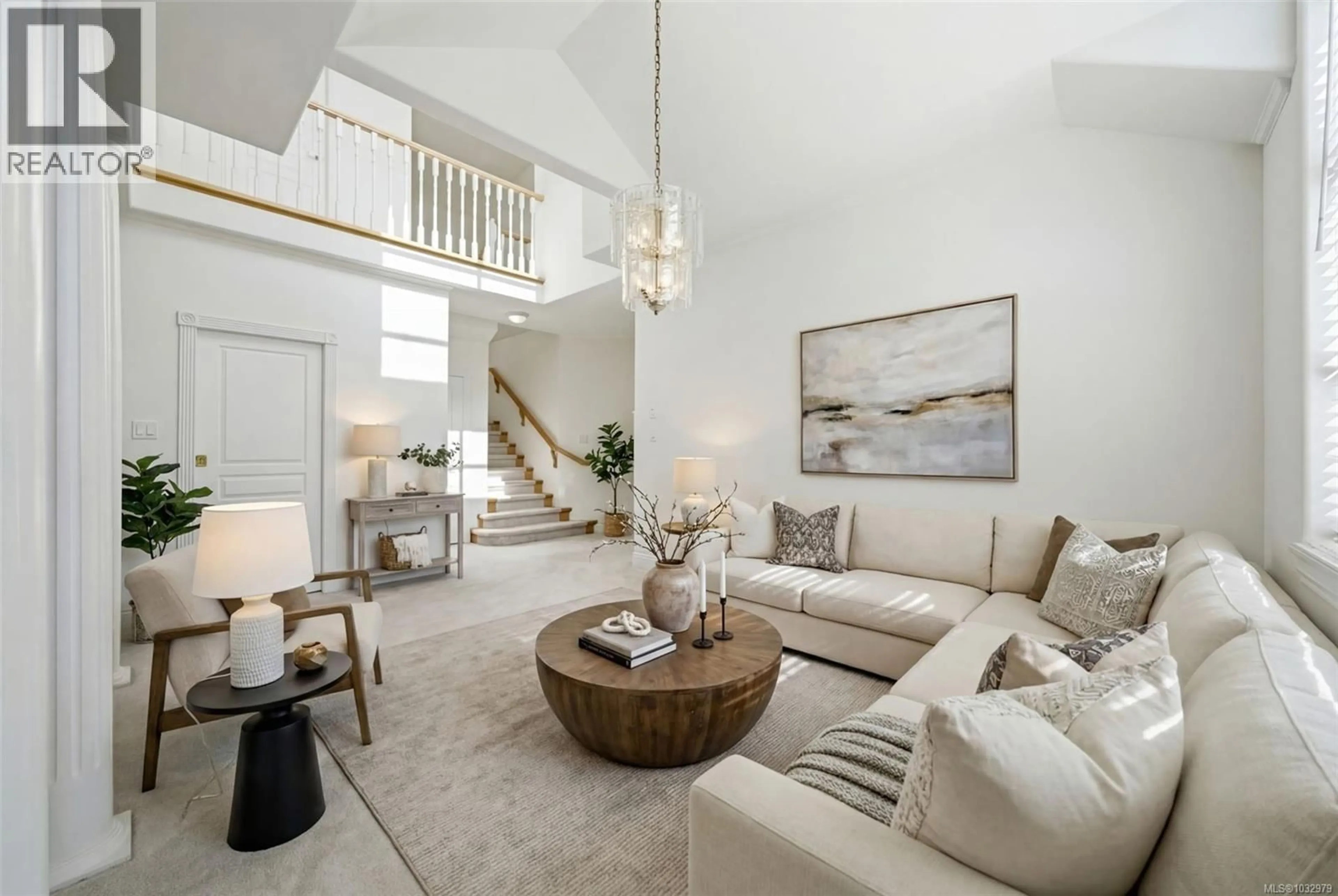 Living room with furniture, unknown for 7 - 520 MARSETT PLACE, Saanich British Columbia V8Z7J1