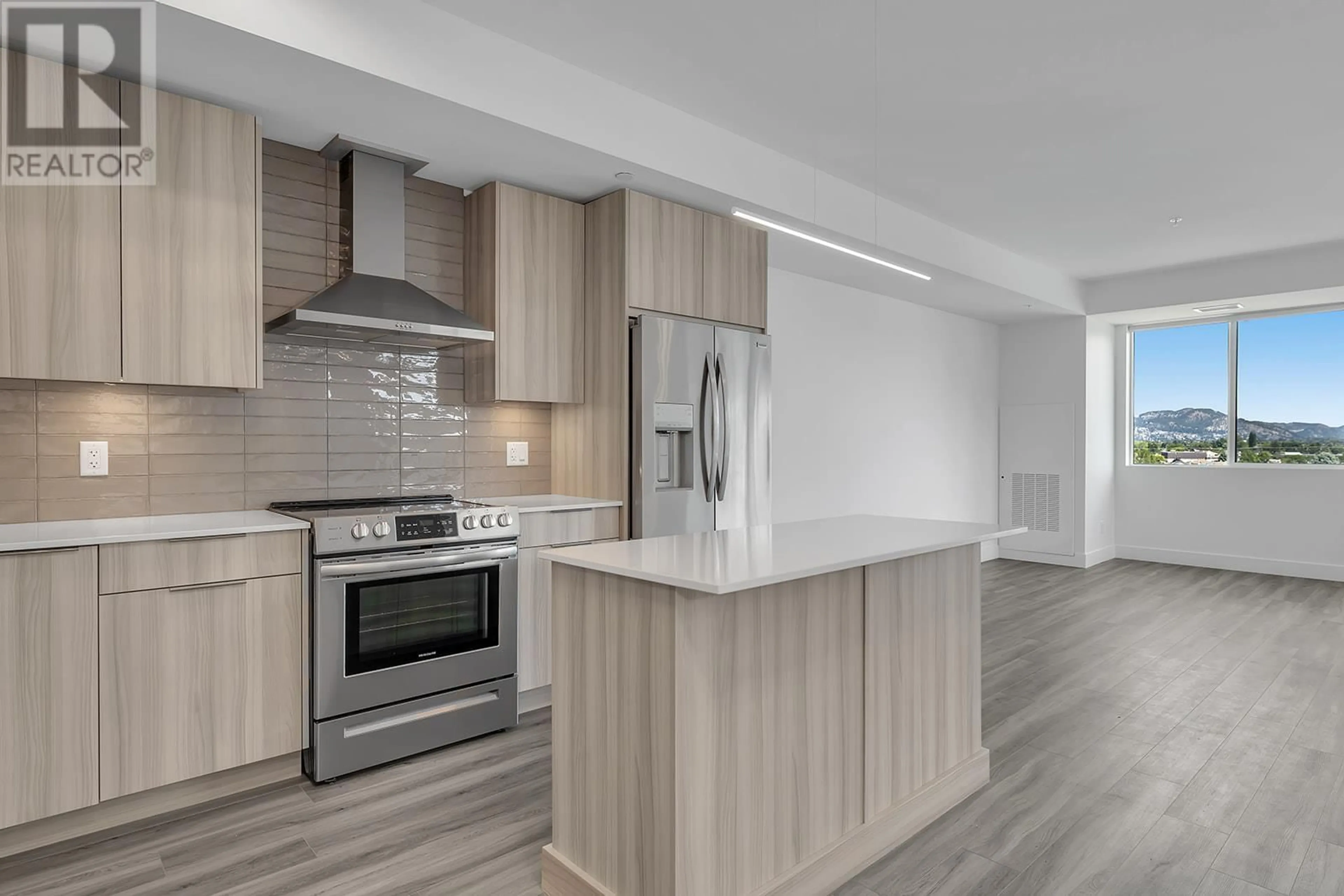 Open concept kitchen, unknown for 502C - 3642 MISSION SPRINGS DRIVE, Kelowna British Columbia V1W0E1