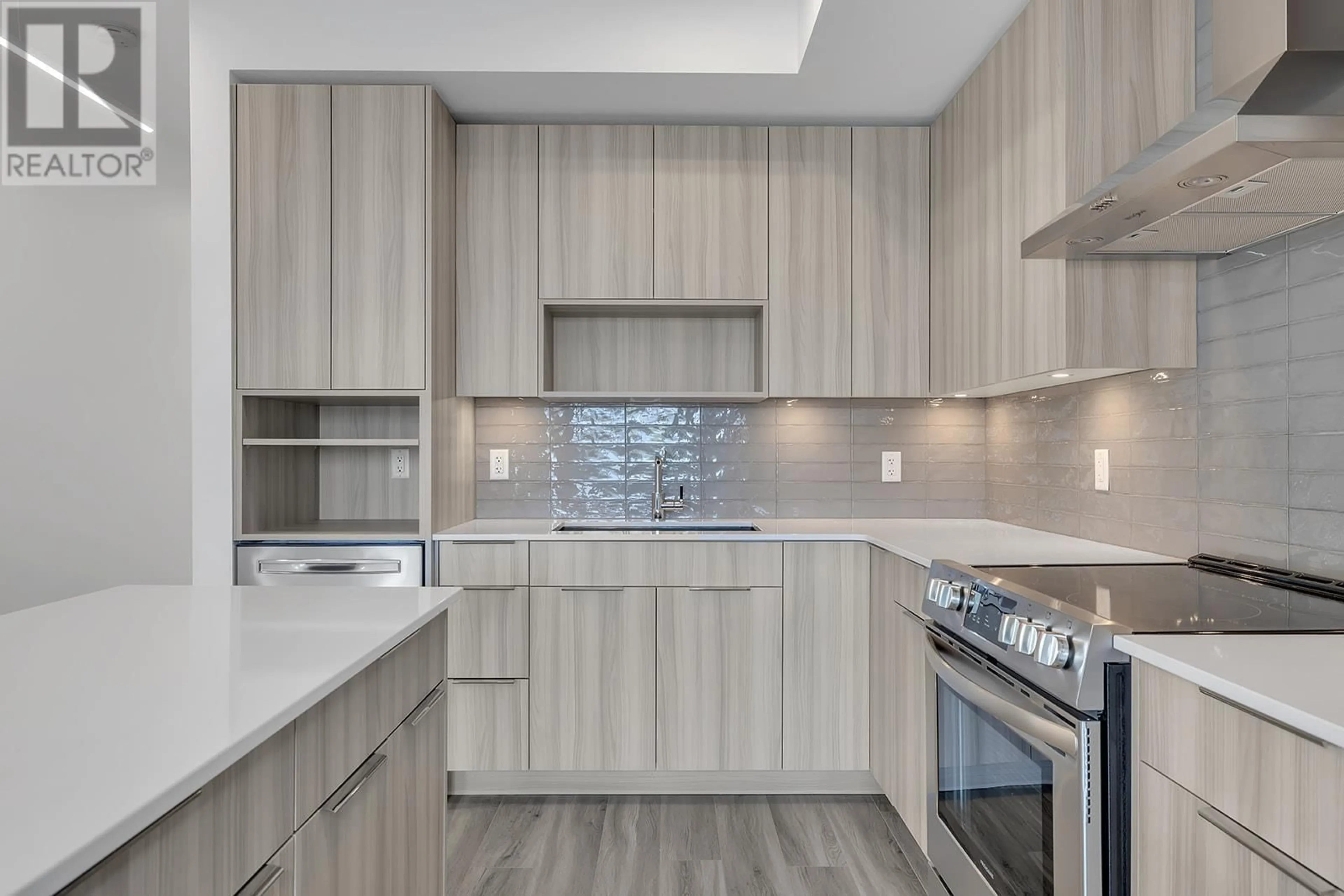 Unknown for 502C - 3642 MISSION SPRINGS DRIVE, Kelowna British Columbia V1W0E1