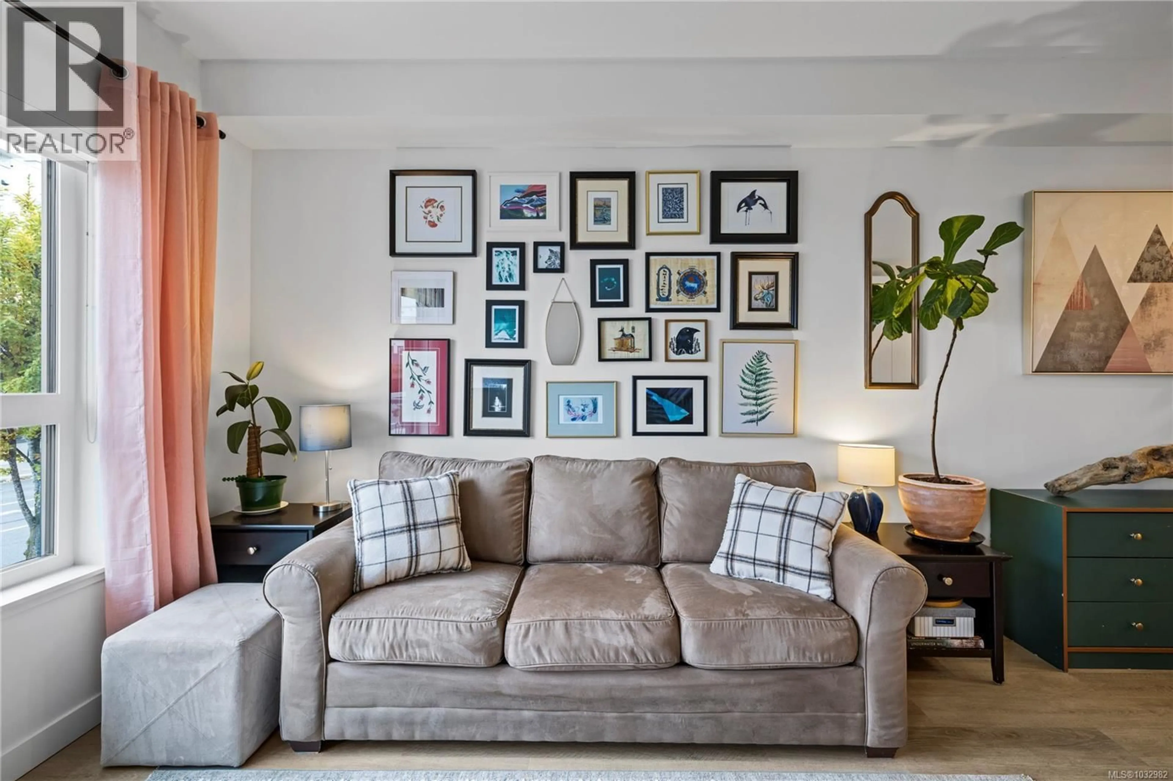 Living room with furniture, unknown for 109W - 140 JENSEN AVENUE WEST, Parksville British Columbia V9P0H7