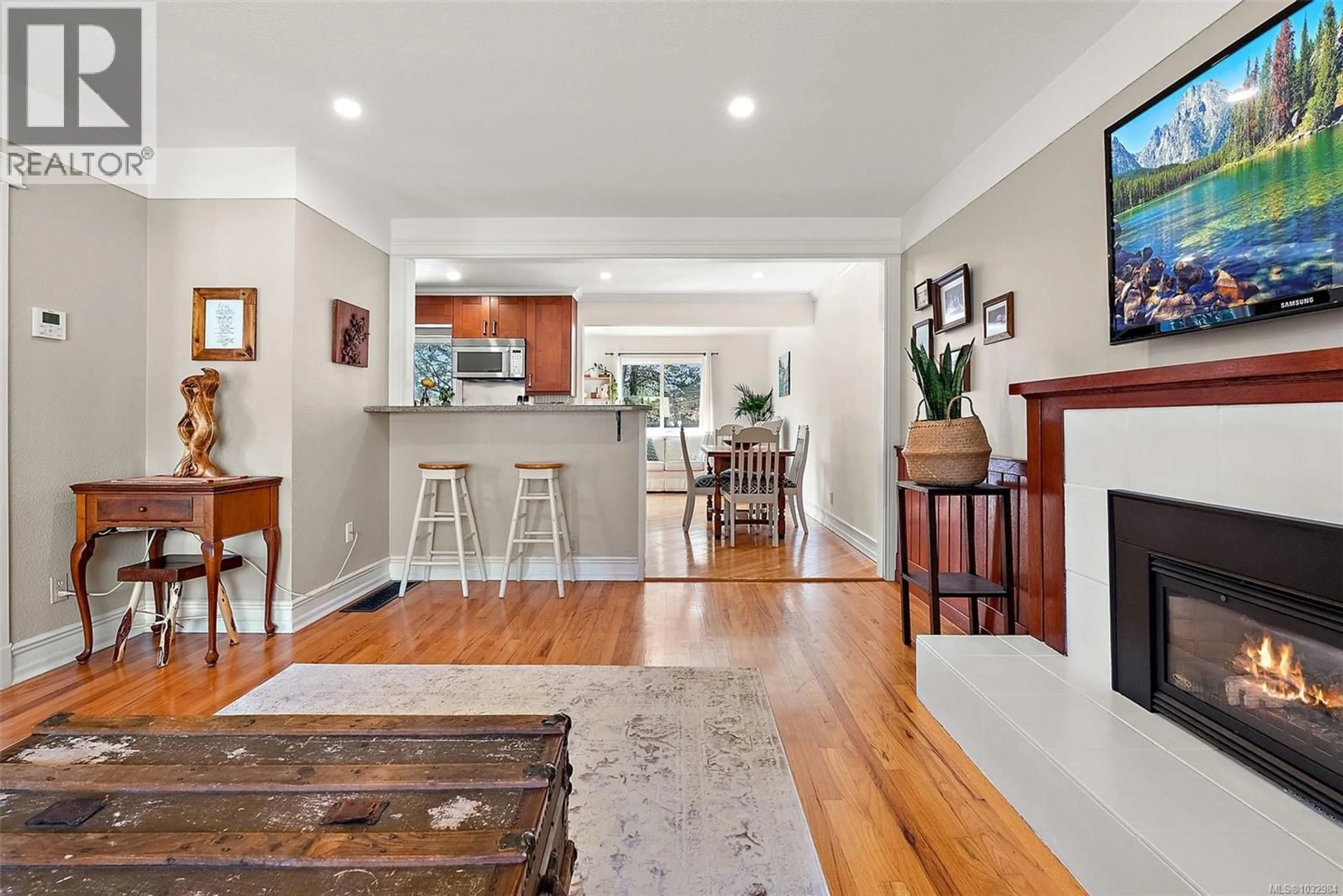 Unknown for 1094 GOSPER CRESCENT, Esquimalt British Columbia V9A4J3